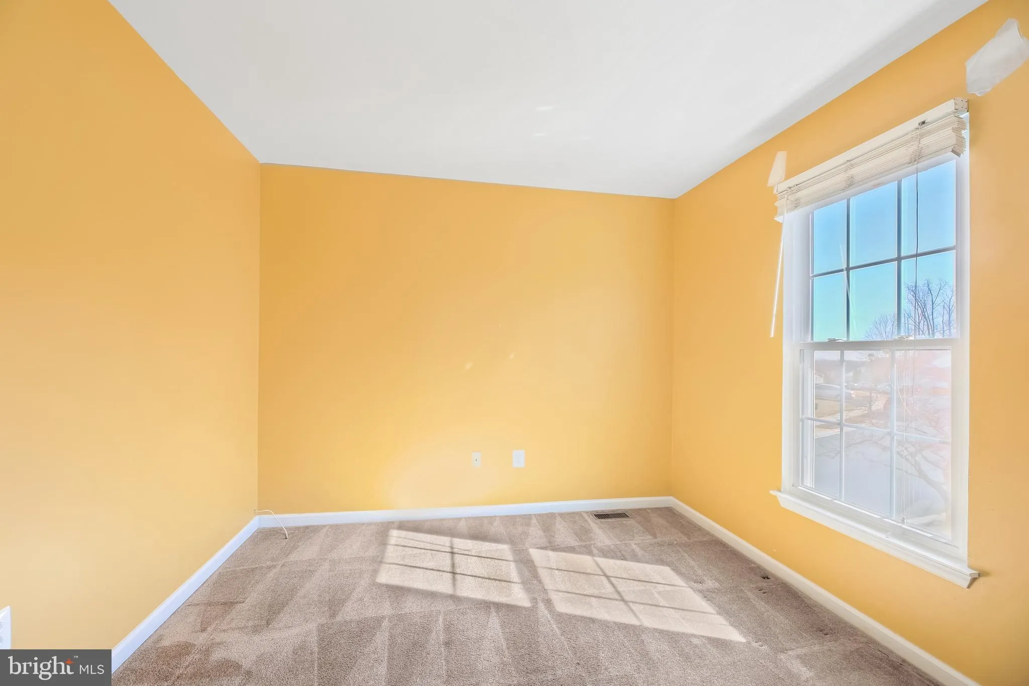 White Marsh, Maryland 21162, United States, 4 Bedrooms Bedrooms, ,4 BathroomsBathrooms,Residential,Contingent,9627