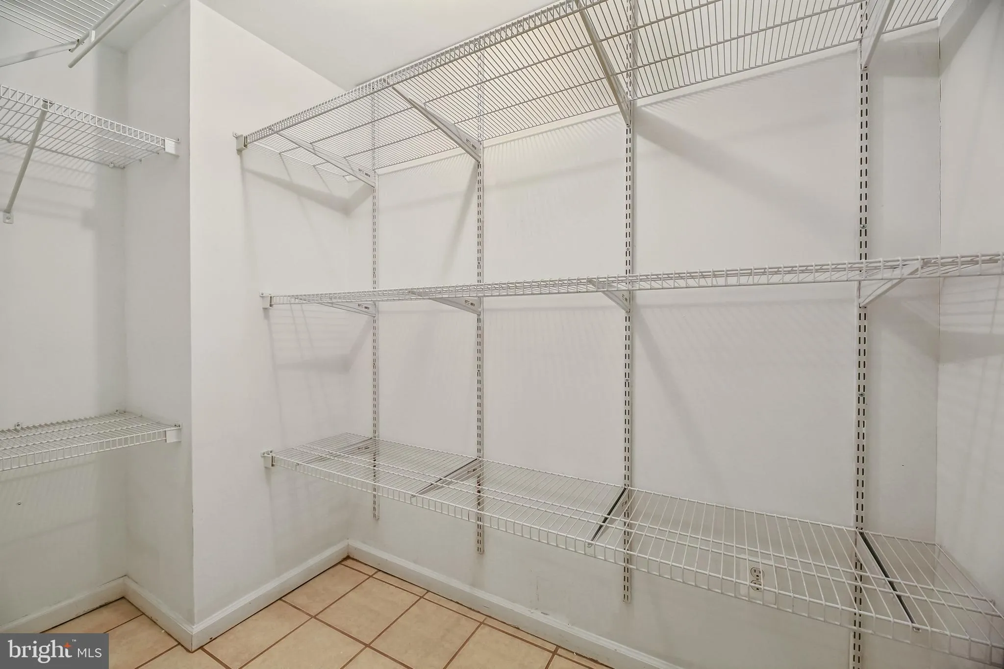 White Marsh, Maryland 21162, United States, 4 Bedrooms Bedrooms, ,4 BathroomsBathrooms,Residential,Contingent,9627