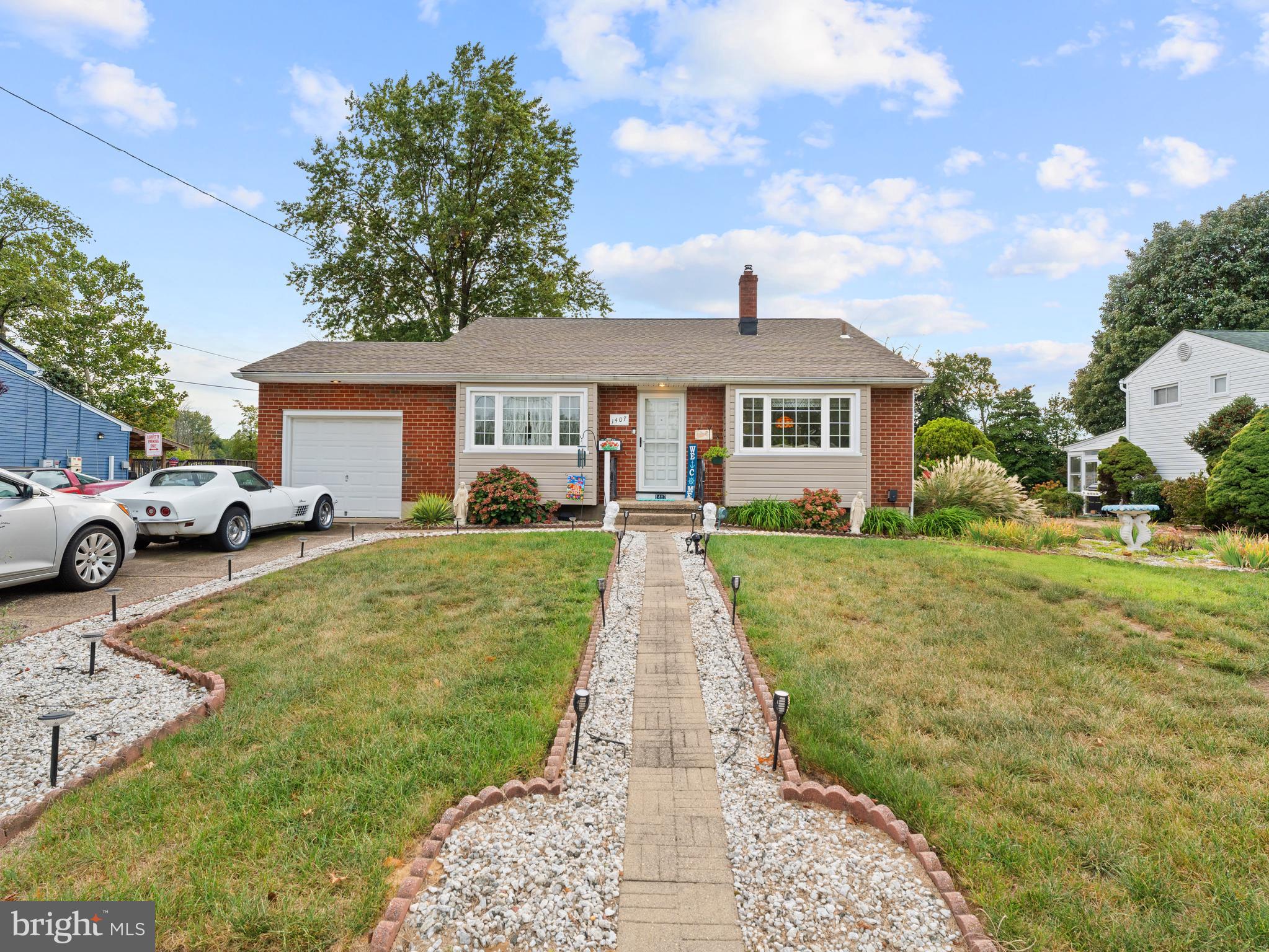 1407 GLENVIEW DRIVE