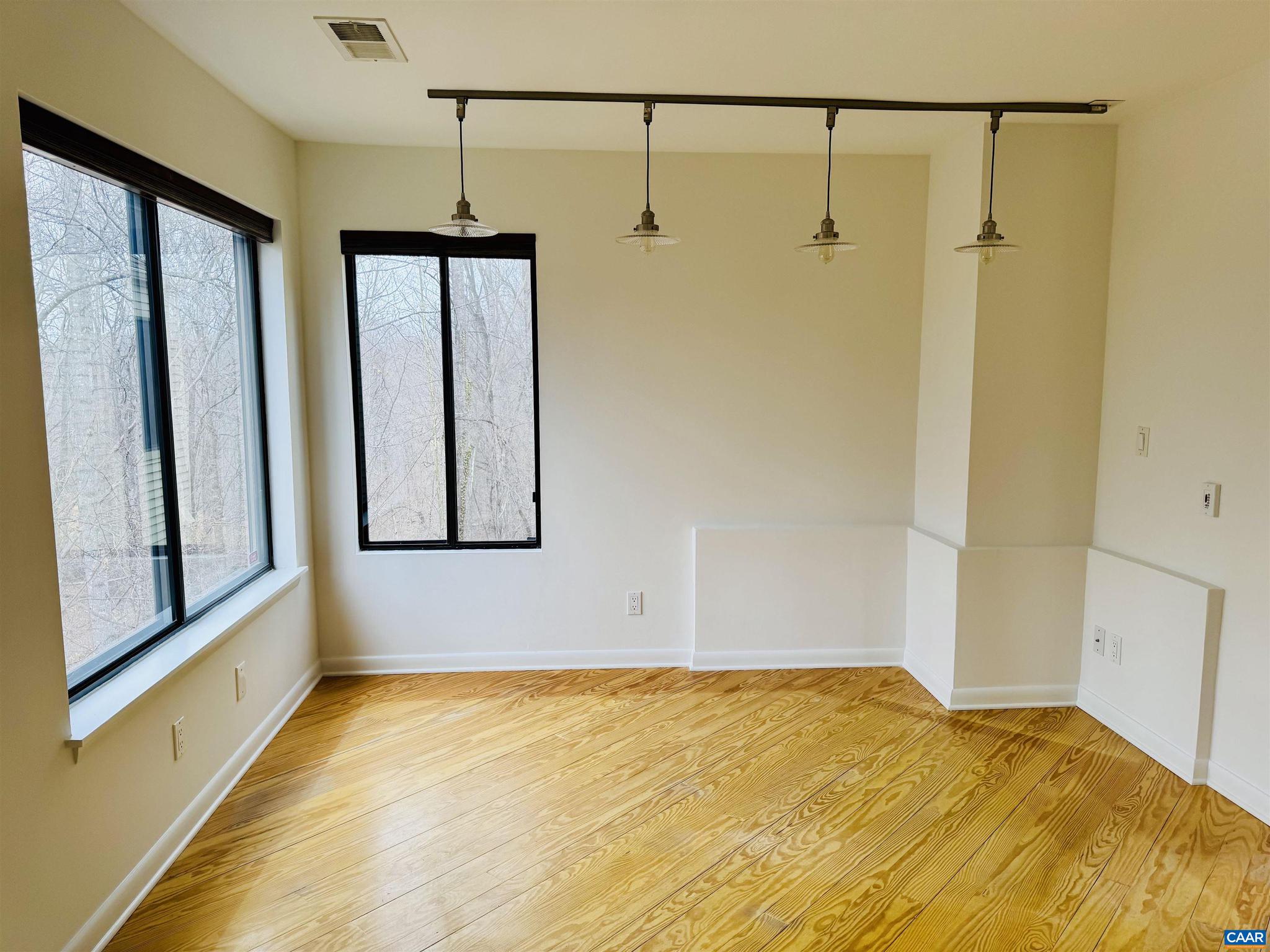 UNKNOWN - Residential Lease