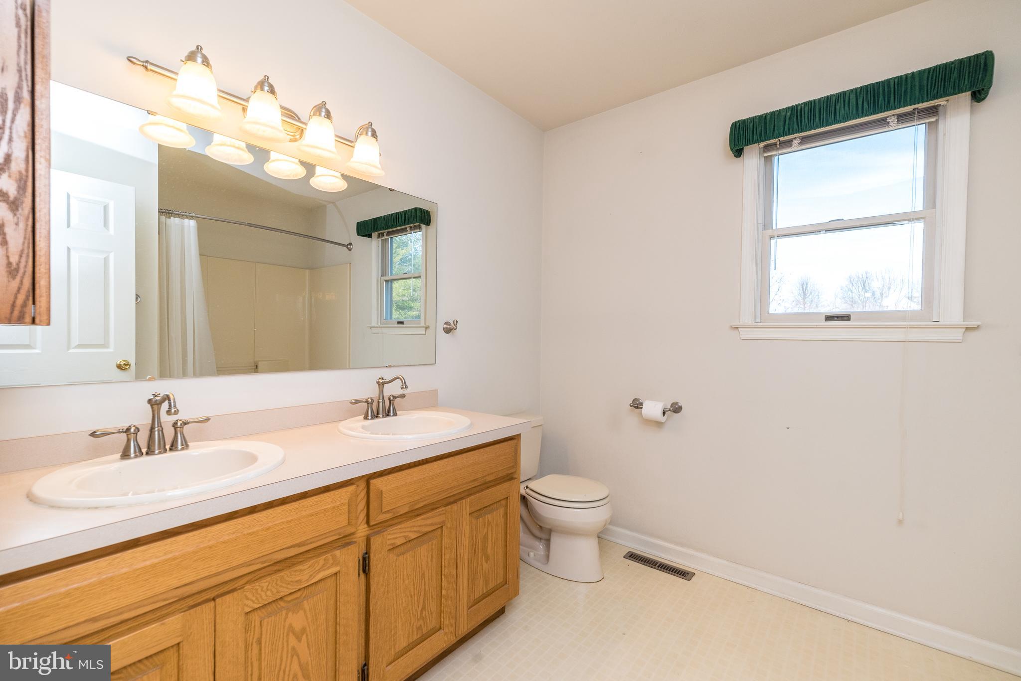 AMITY GARDENS - Residential