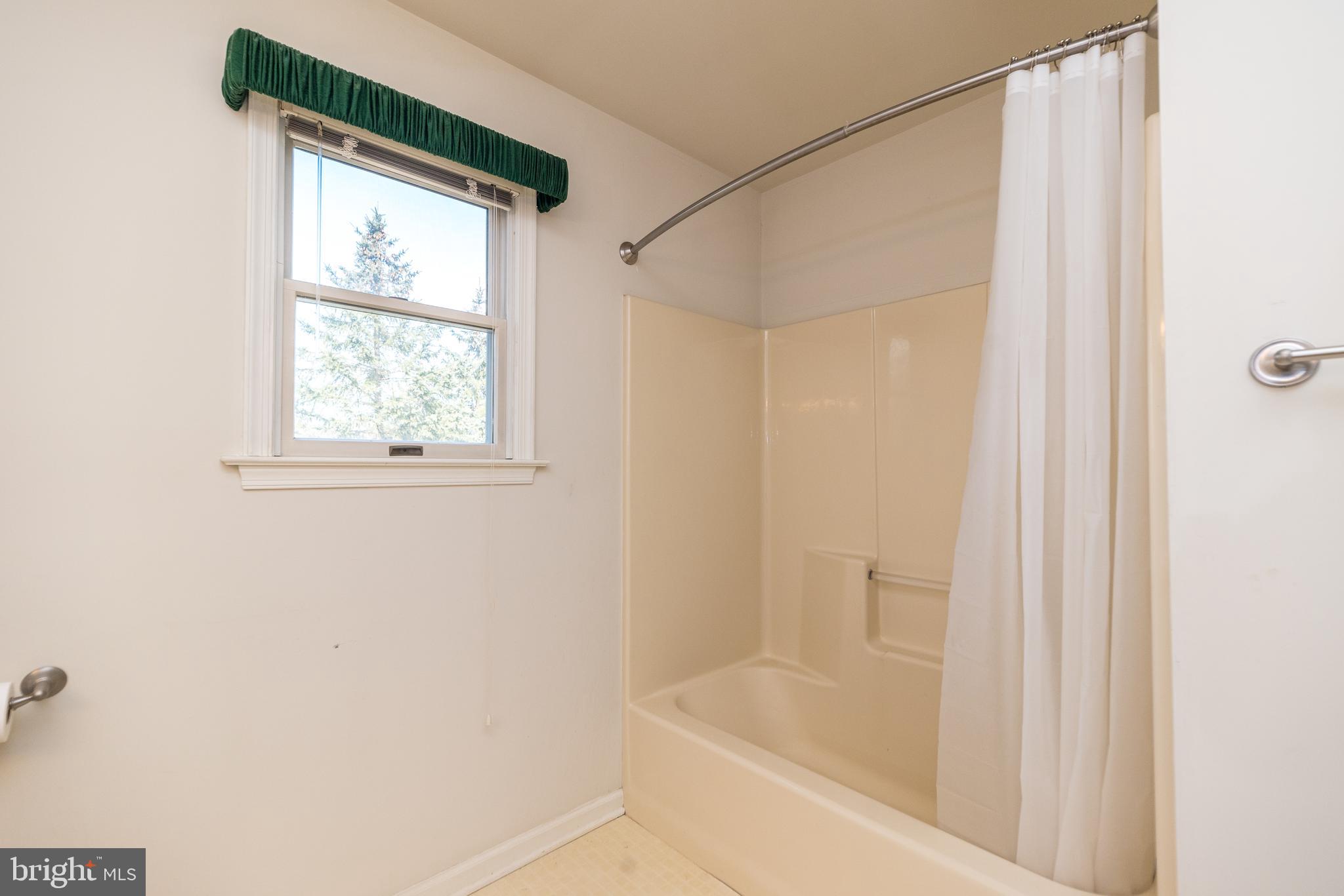 AMITY GARDENS - Residential