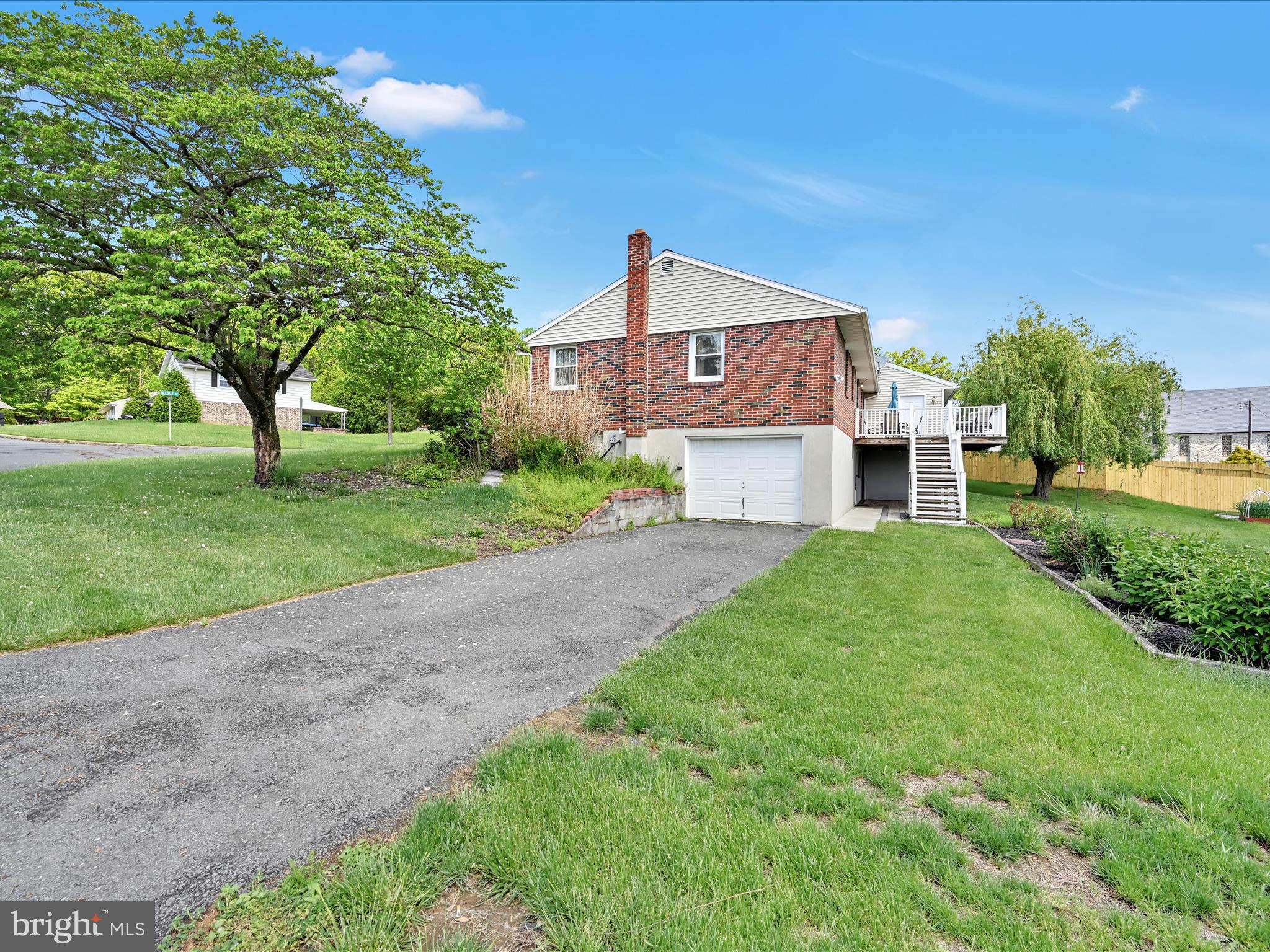 RAMBLEWOOD WS - Residential