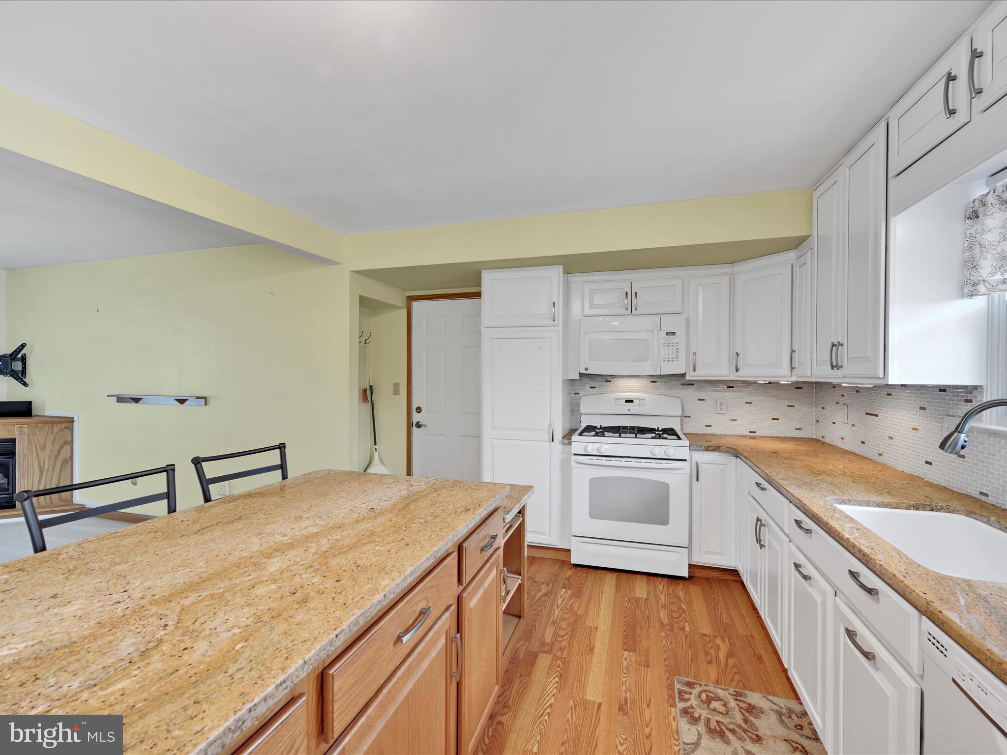 RAMBLEWOOD WS - Residential