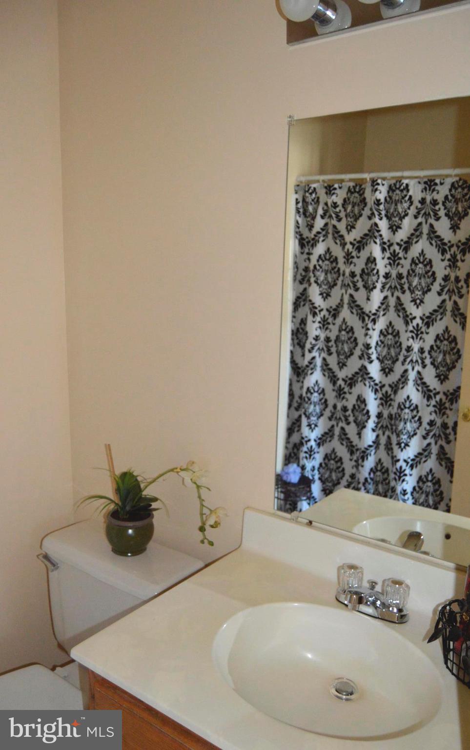 VALLEY STREAM ESTATES - Residential