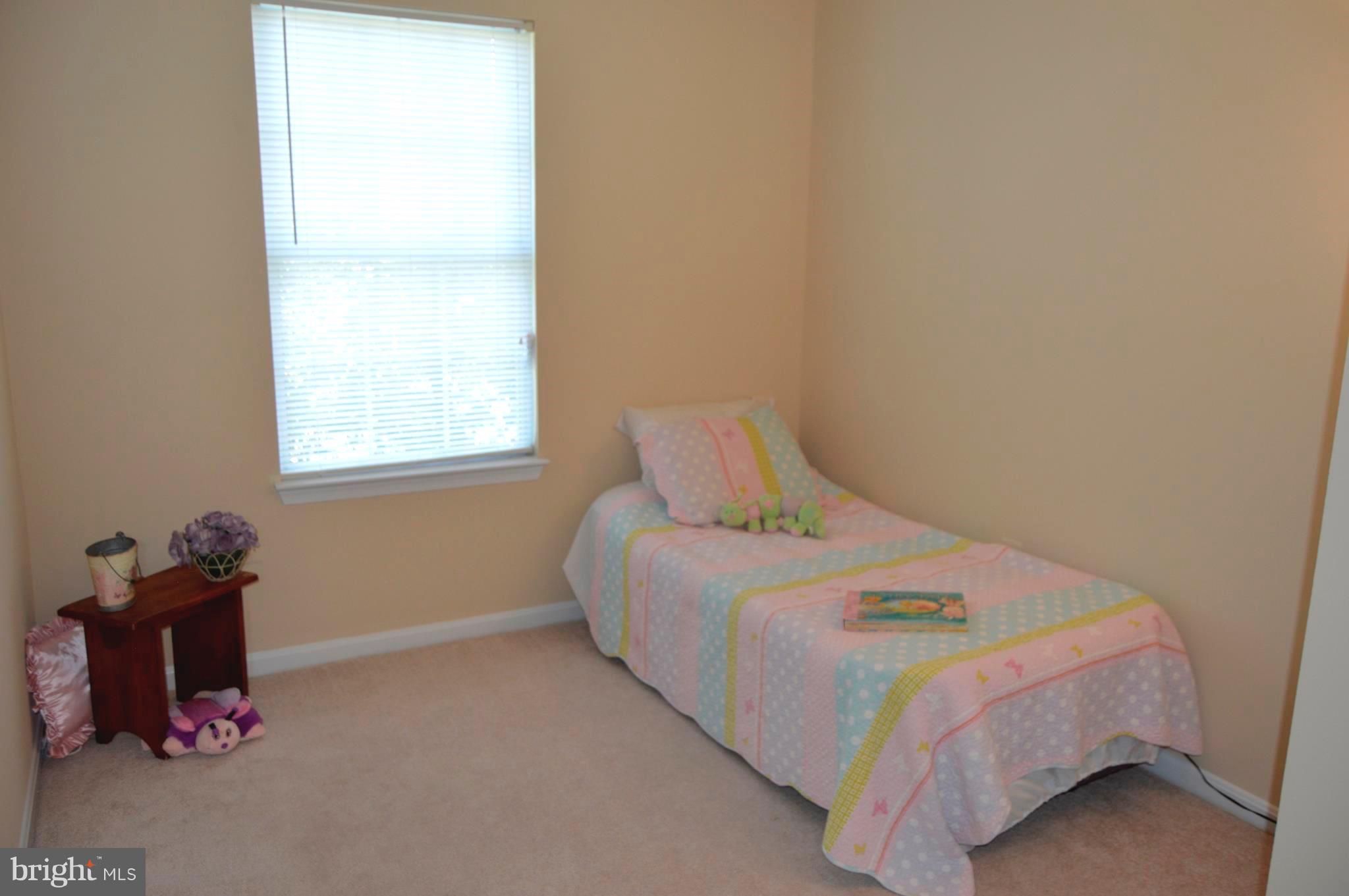 VALLEY STREAM ESTATES - Residential