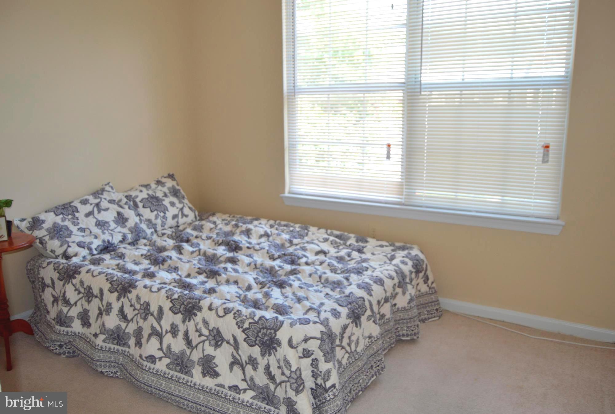 VALLEY STREAM ESTATES - Residential