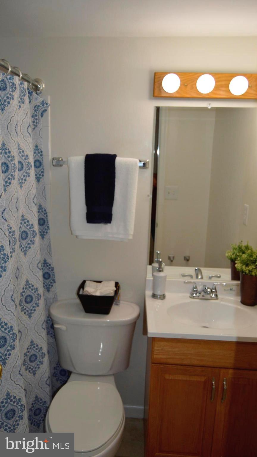 VALLEY STREAM ESTATES - Residential