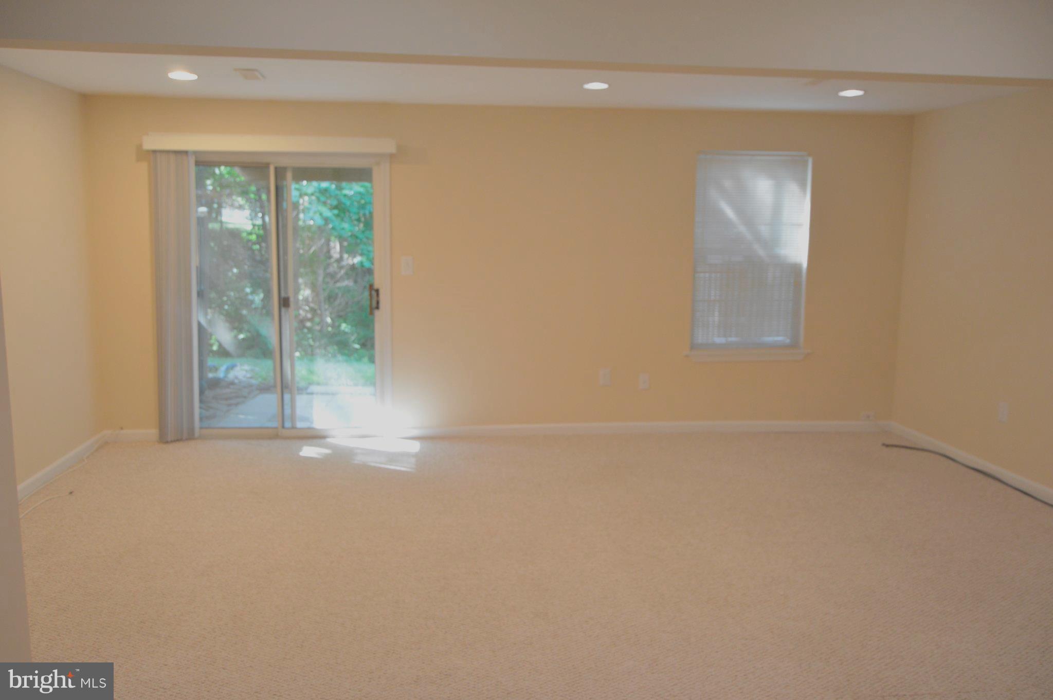 VALLEY STREAM ESTATES - Residential