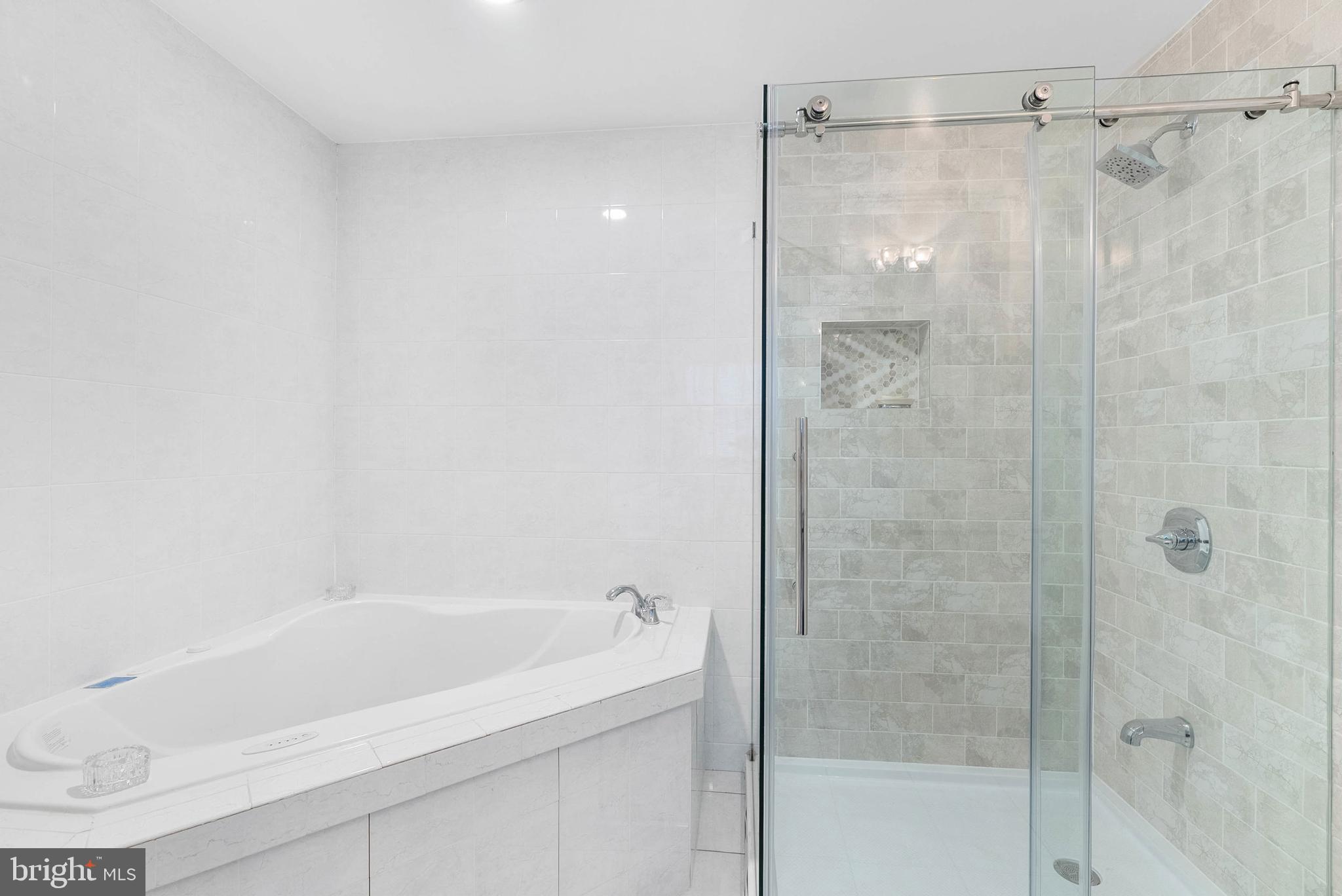 PASSYUNK SQUARE - Residential