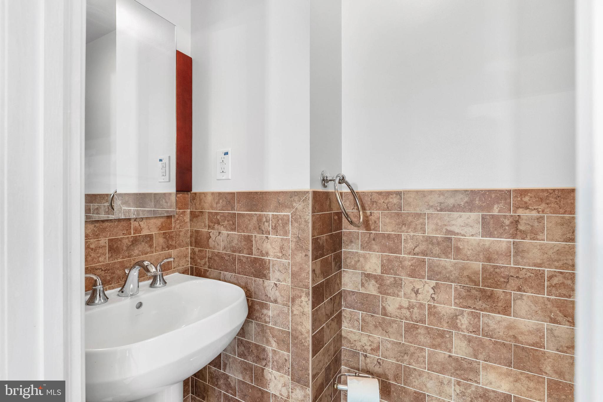 PASSYUNK SQUARE - Residential