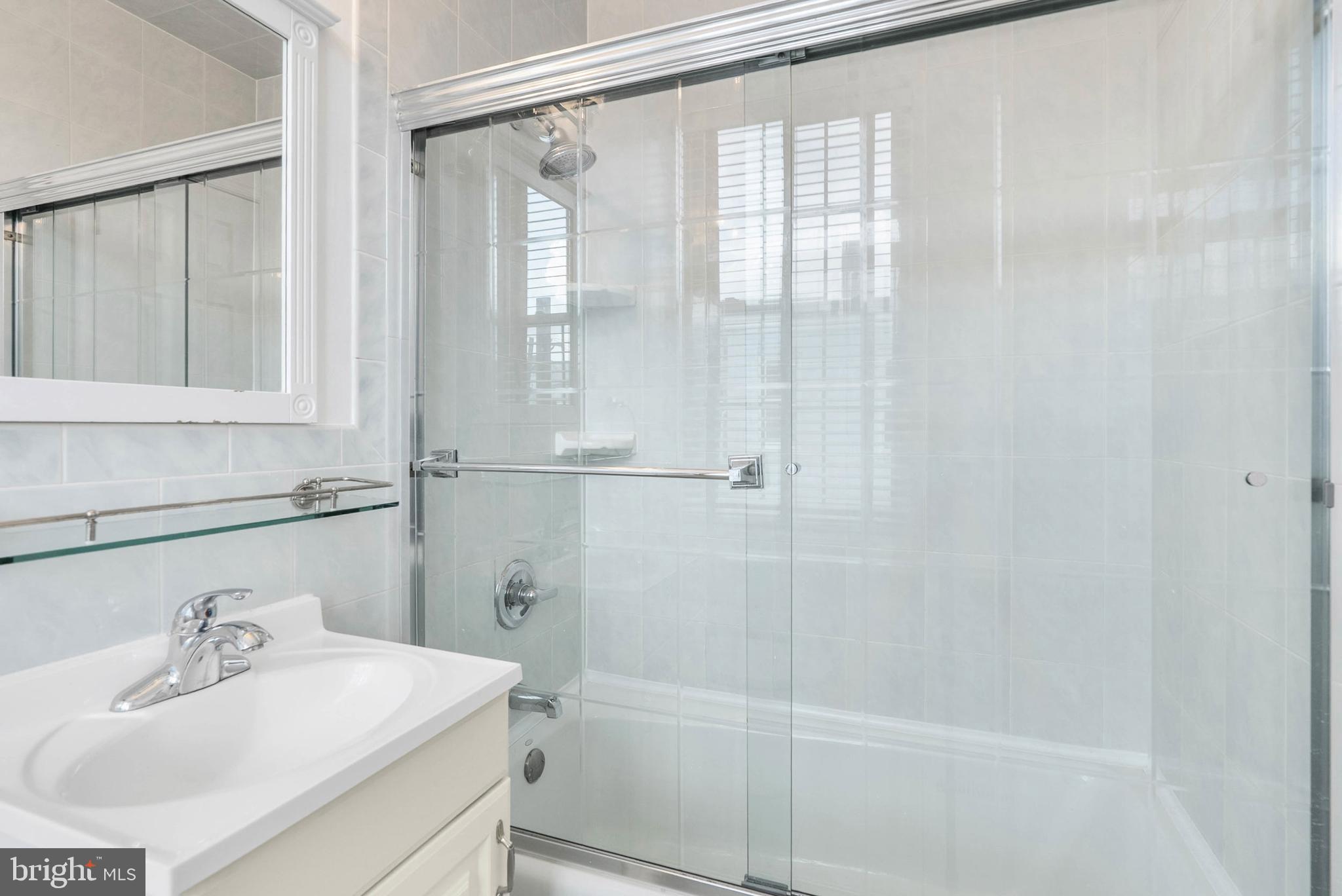 PASSYUNK SQUARE - Residential