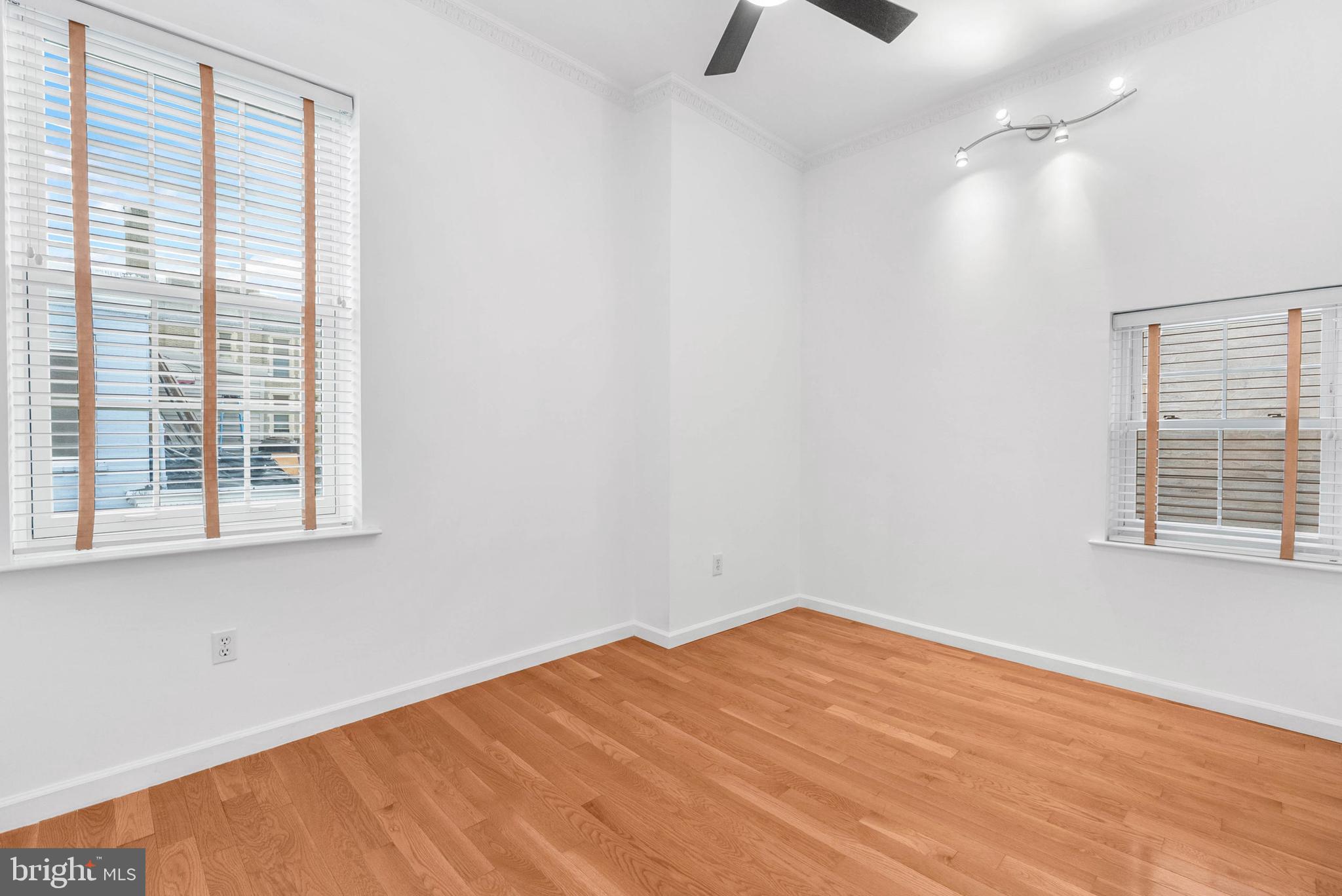 PASSYUNK SQUARE - Residential