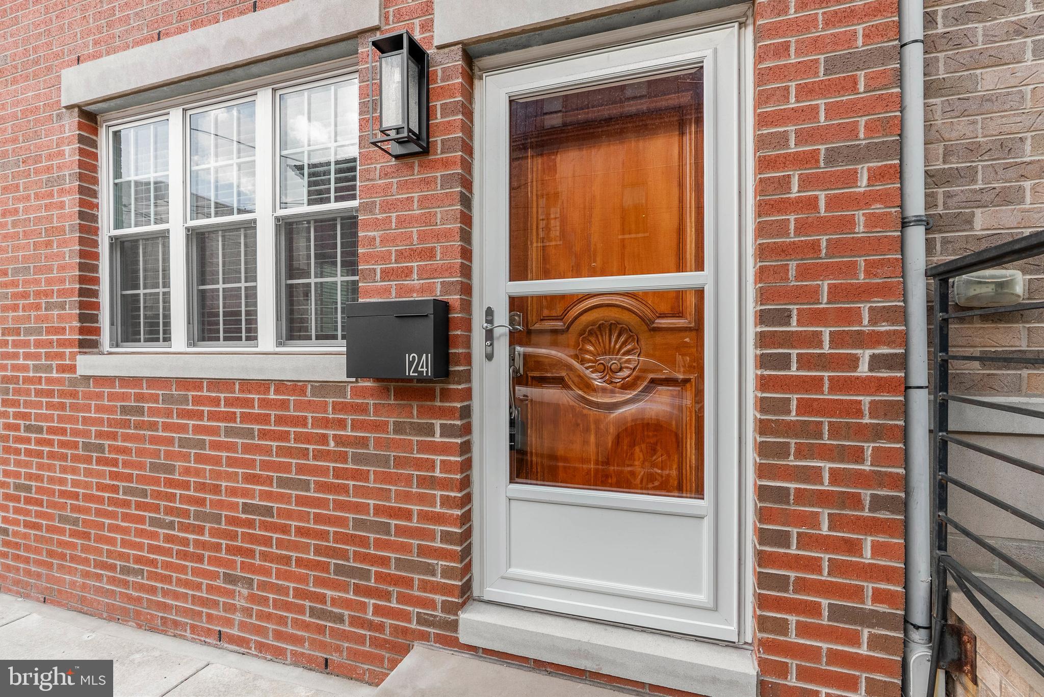 PASSYUNK SQUARE - Residential