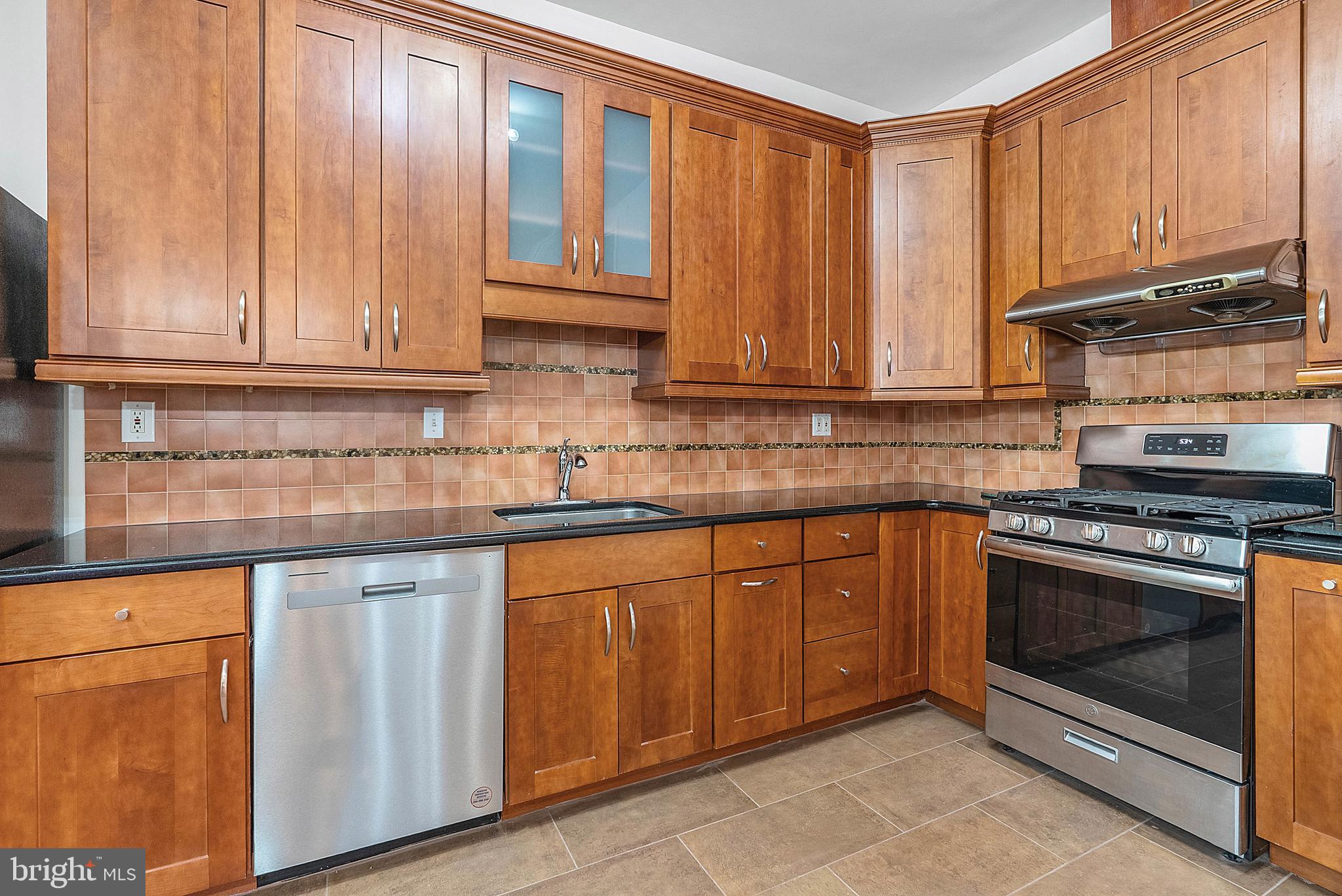 PASSYUNK SQUARE - Residential