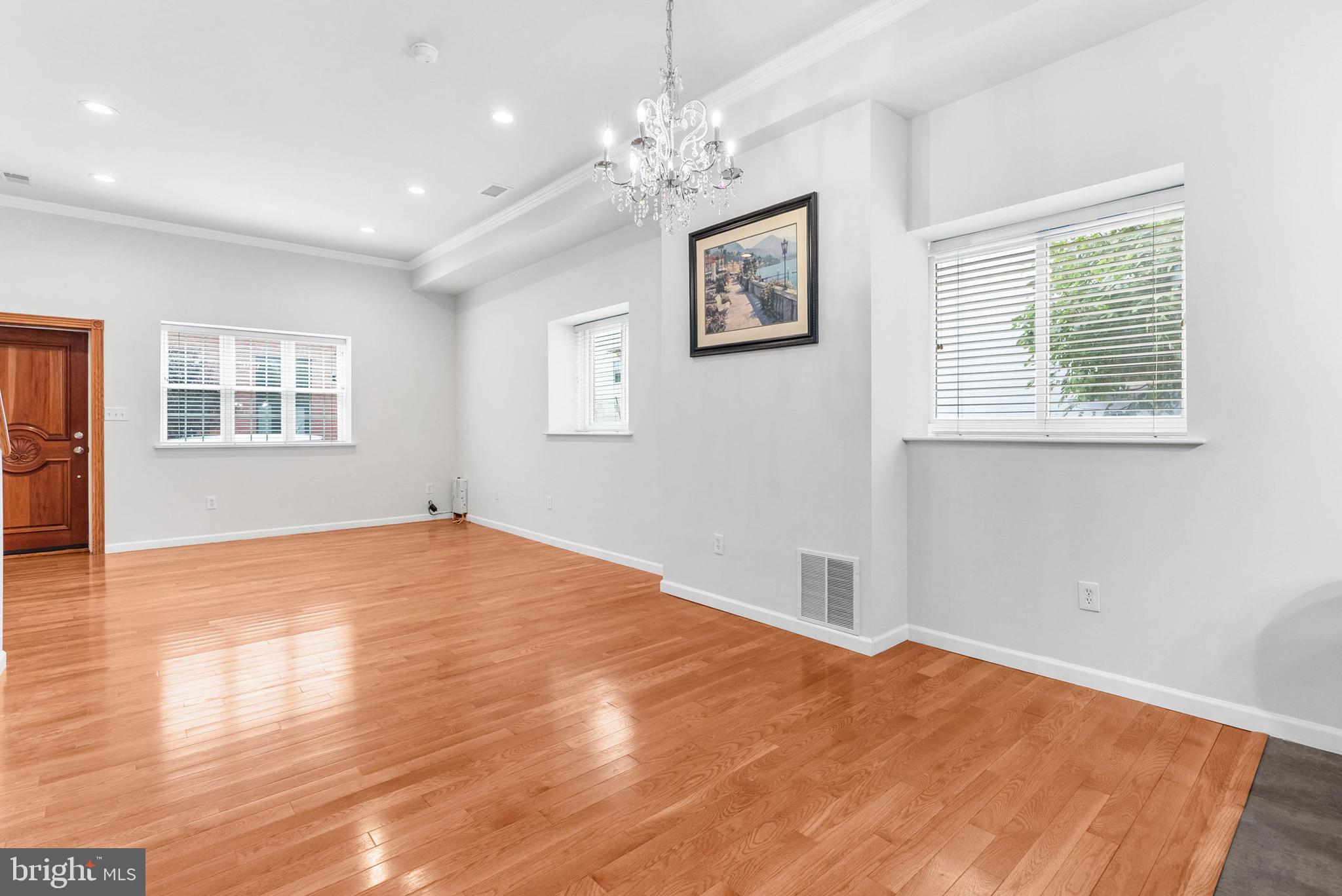 PASSYUNK SQUARE - Residential