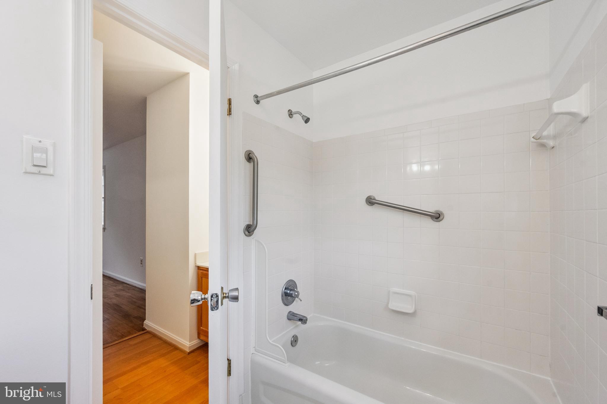 GLYNHILL - Residential