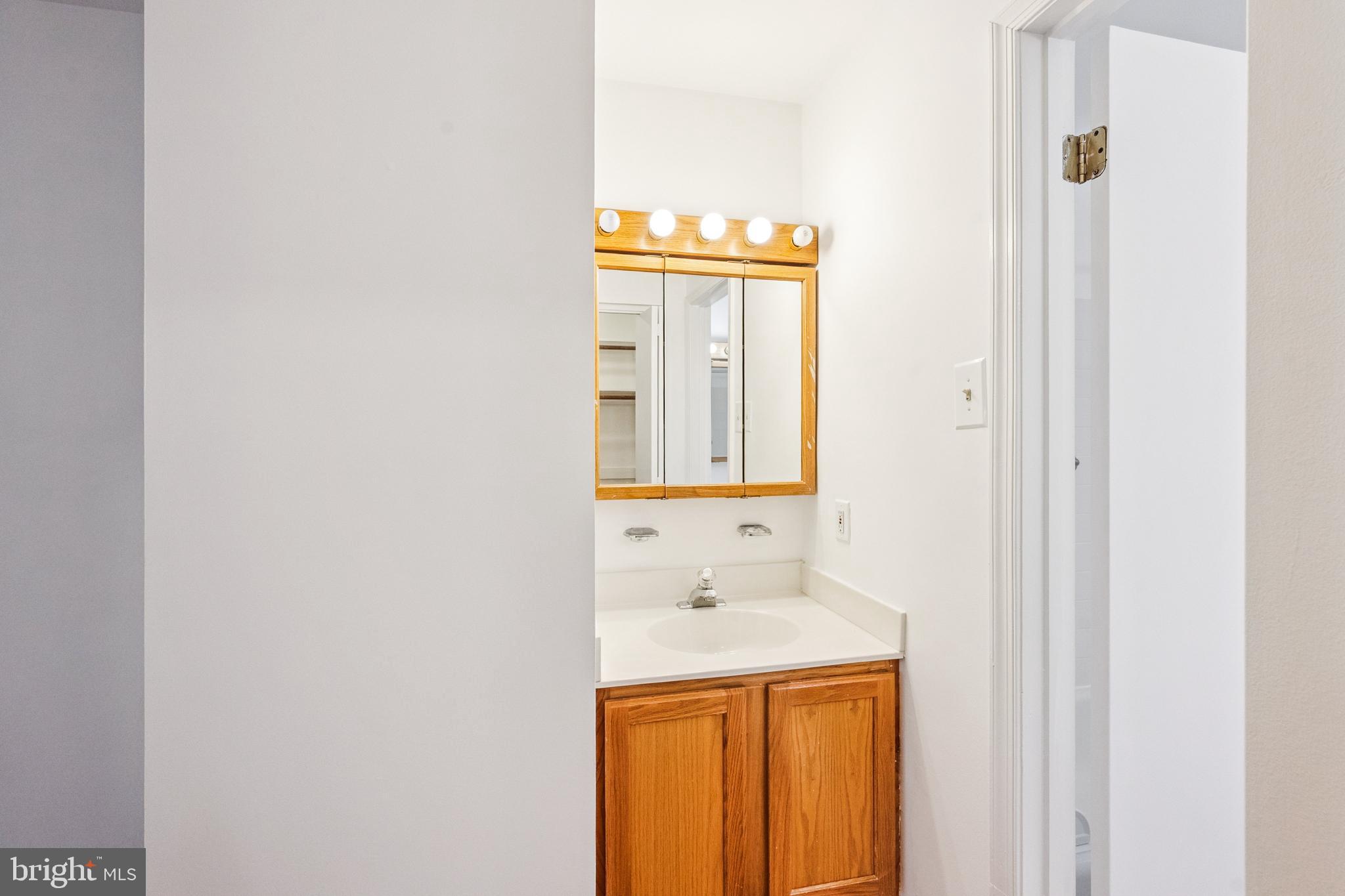 GLYNHILL - Residential