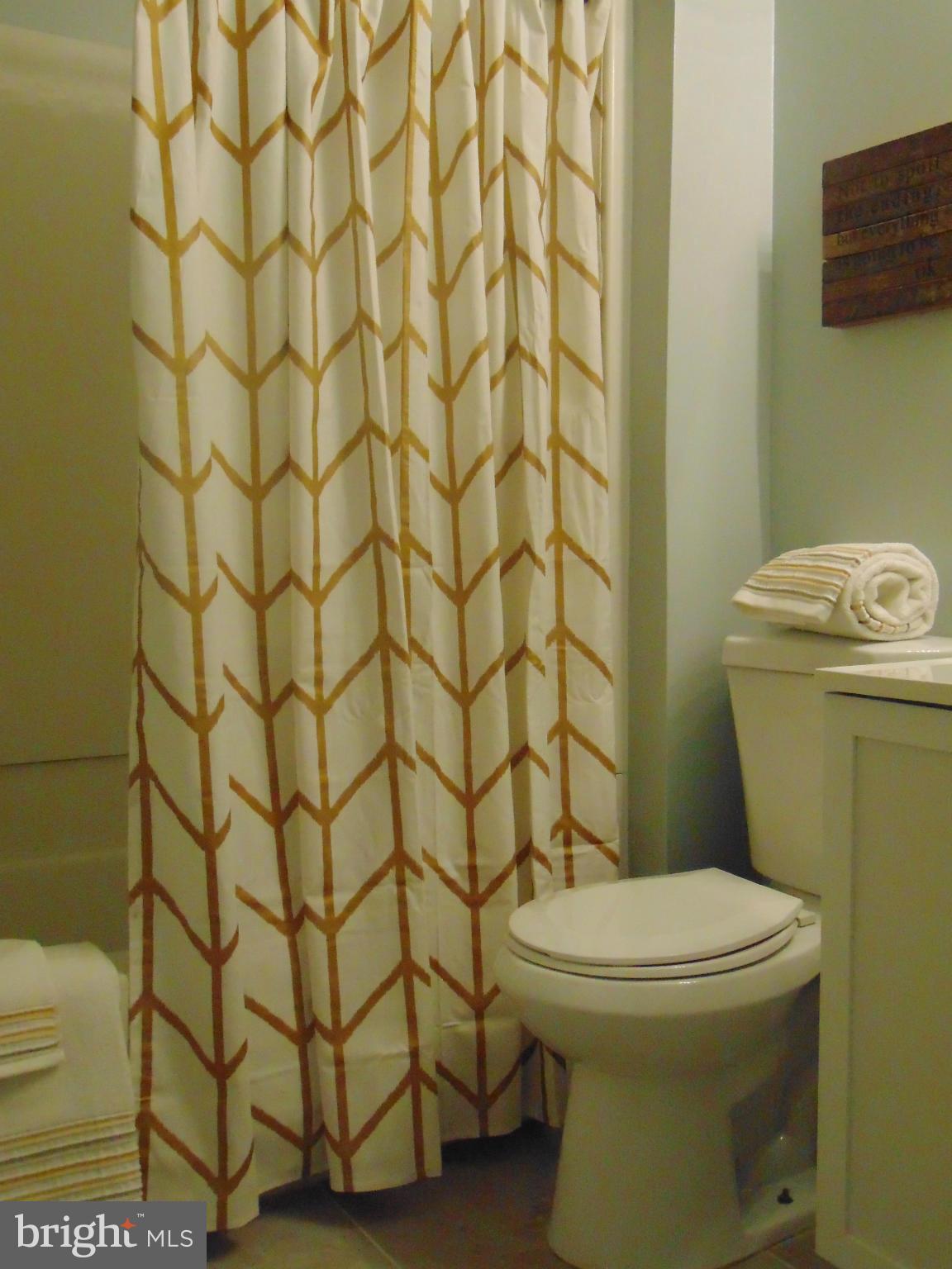 WILLIAMSTOWN - Residential