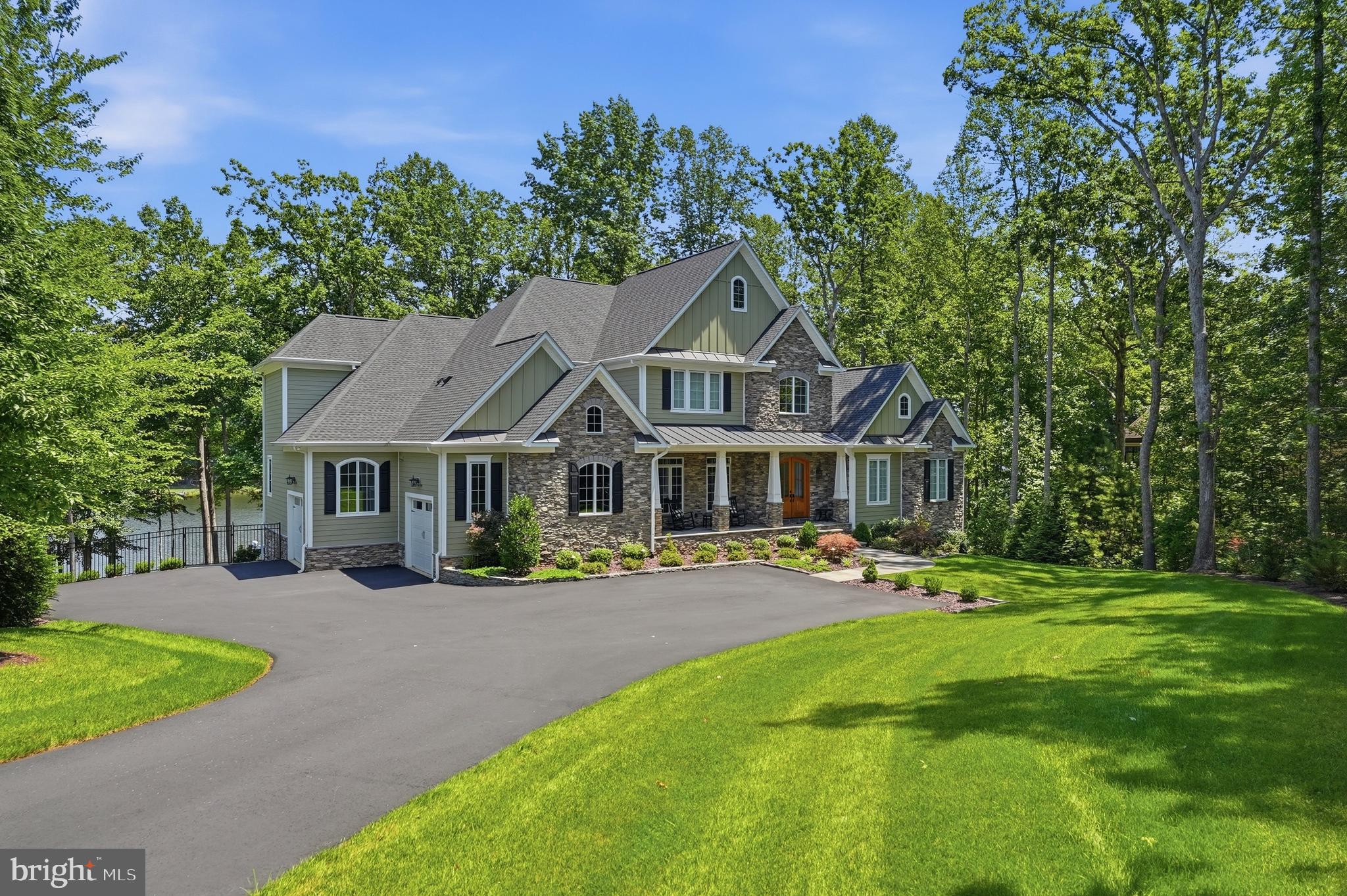11215 PRESWICK LANE