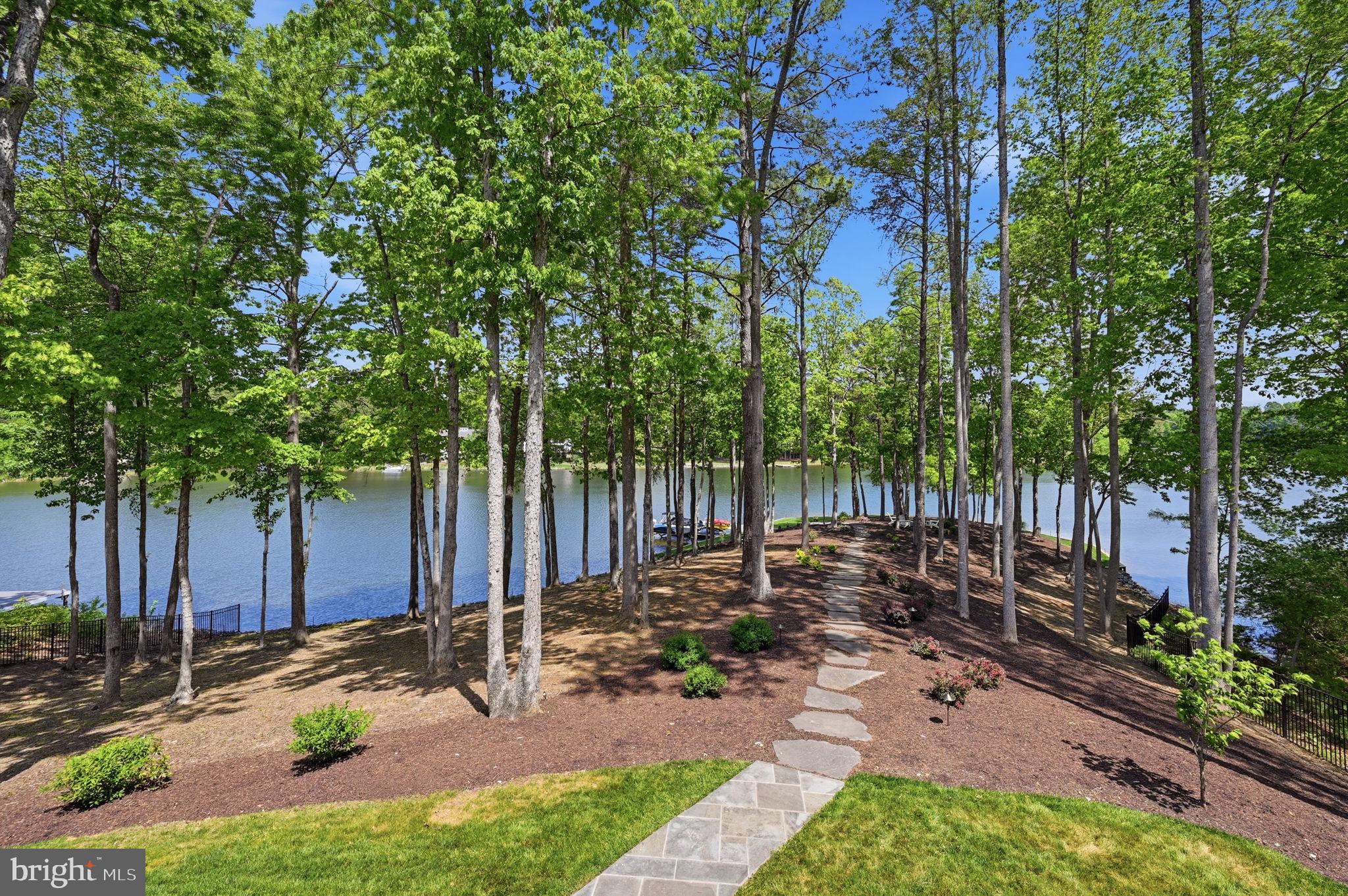 FAWN LAKE - Residential