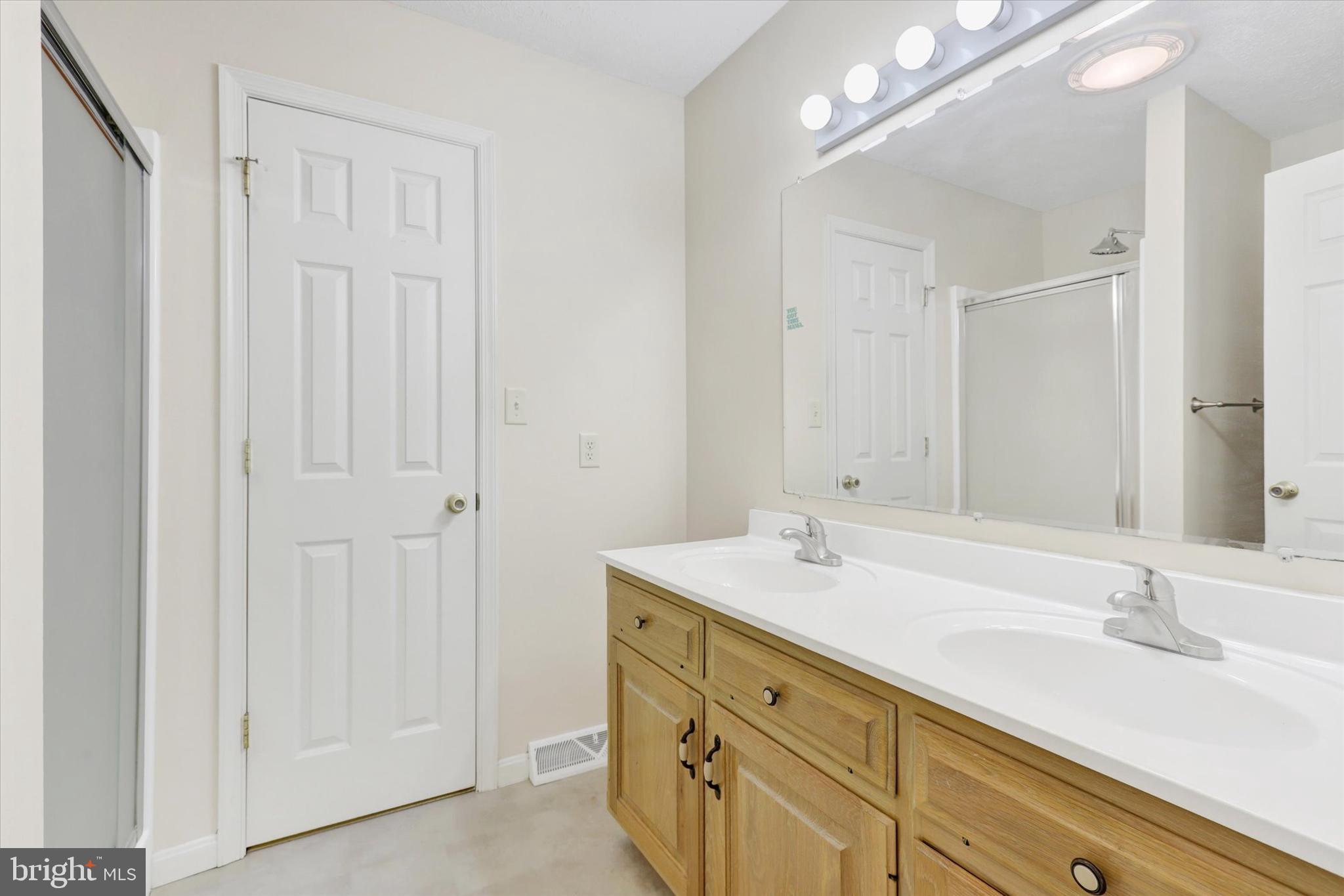 MEADOW GREEN - Residential