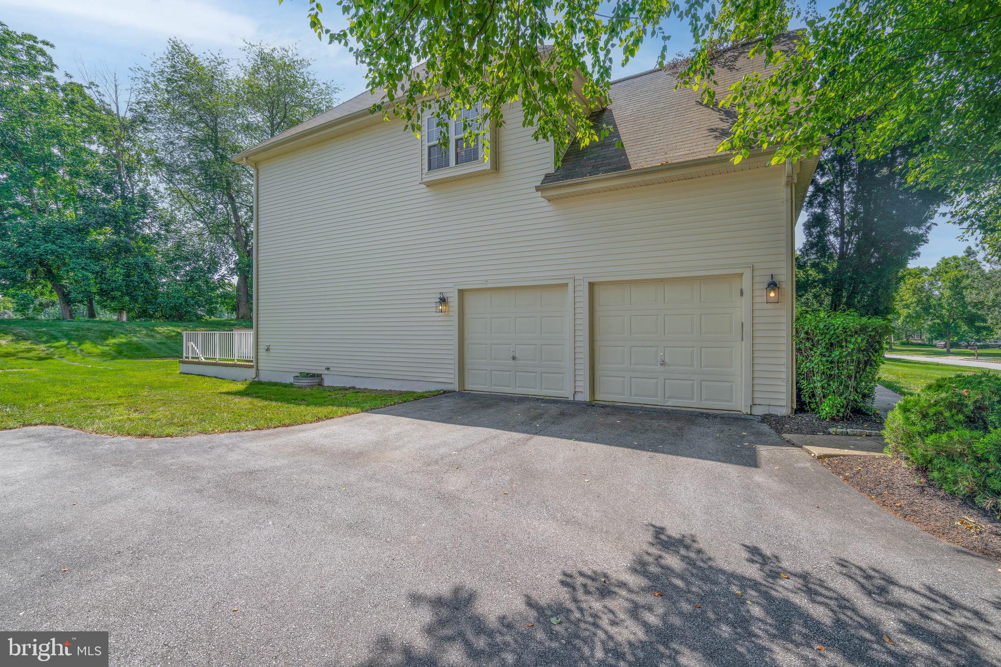 222 HONEY LOCUST DRIVE