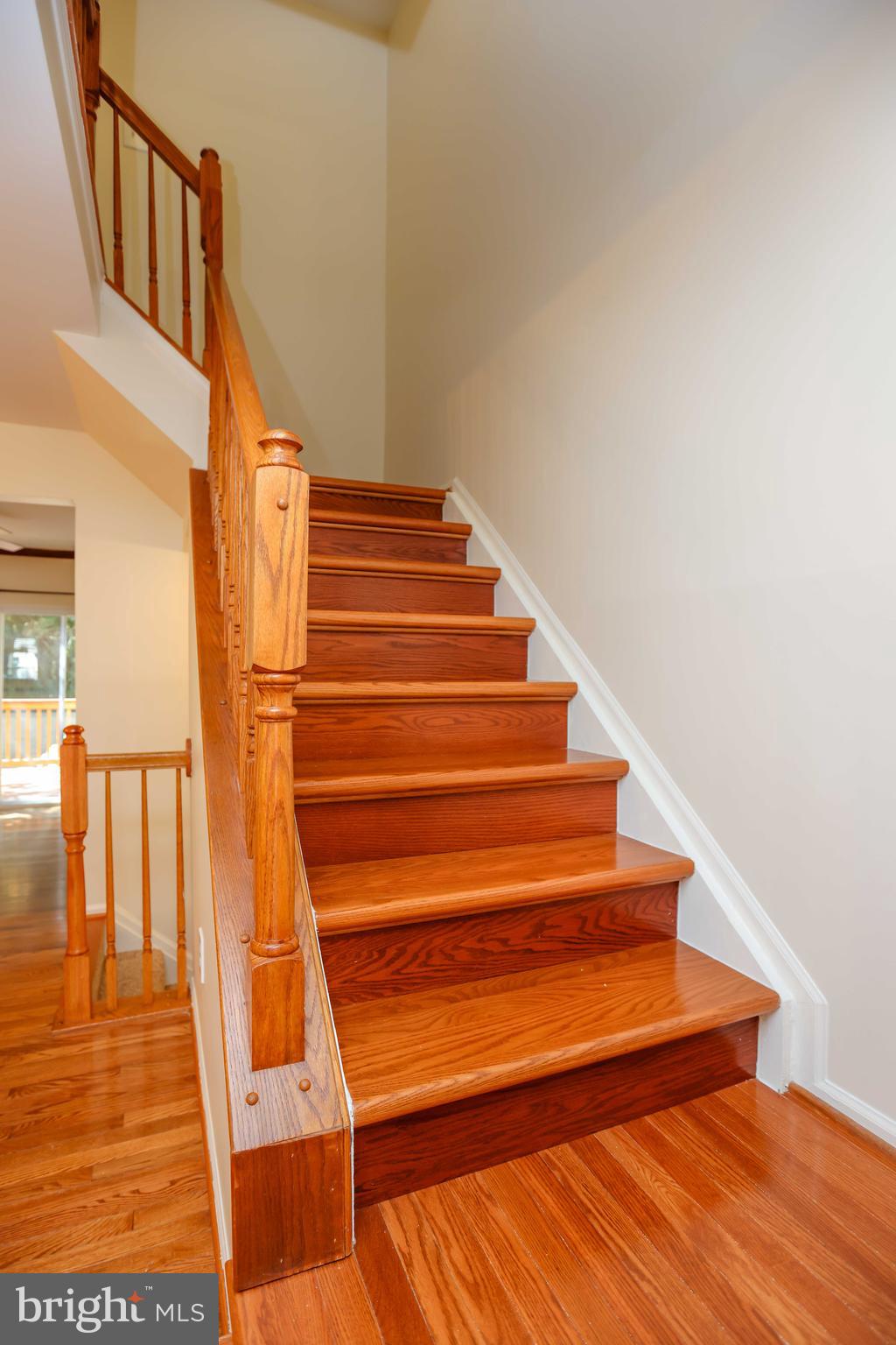 LONG REACH - Residential Lease