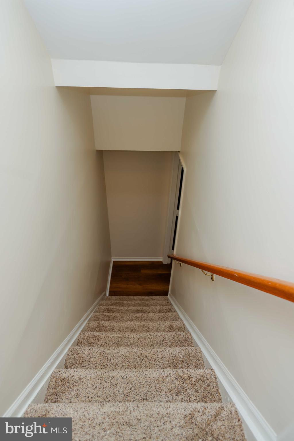 LONG REACH - Residential Lease