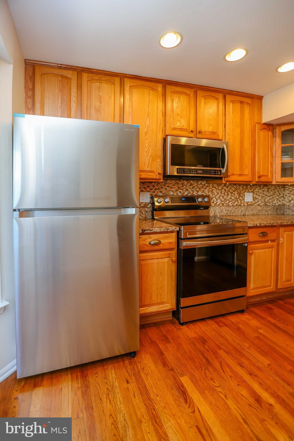 LONG REACH - Residential Lease