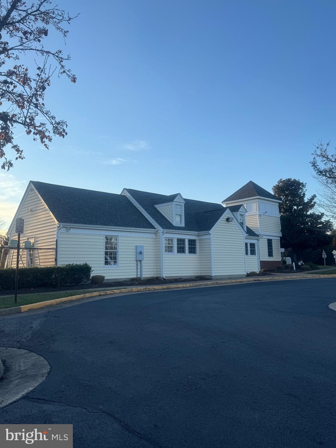 SALEM FIELDS - Residential