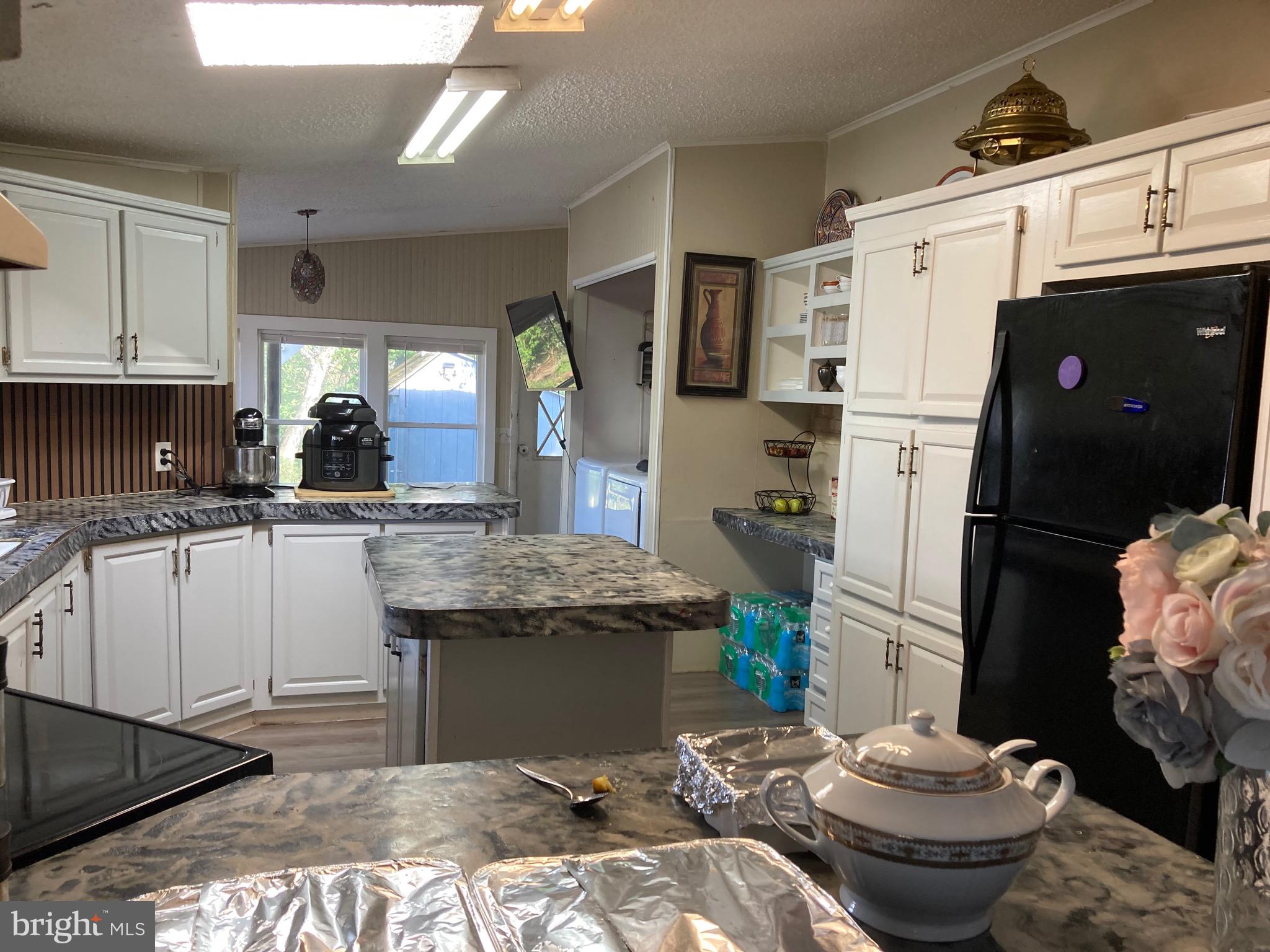 NORTHVIEW MANOR - Residential