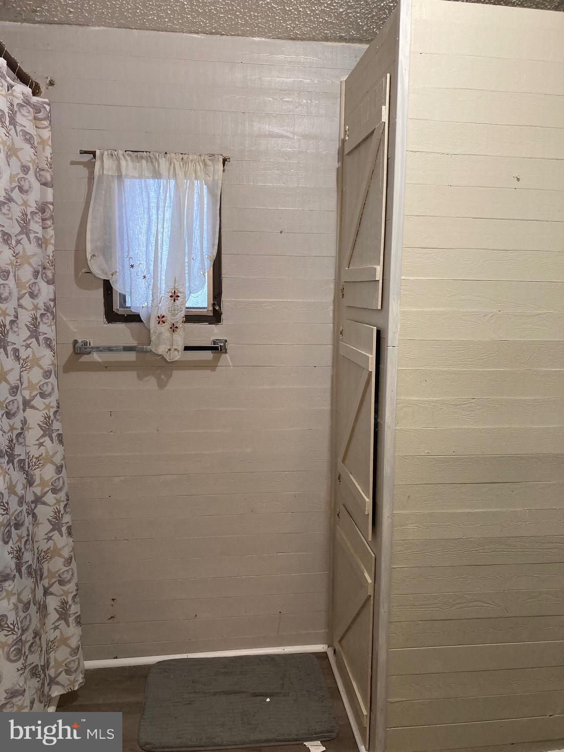 NORTHVIEW MANOR - Residential