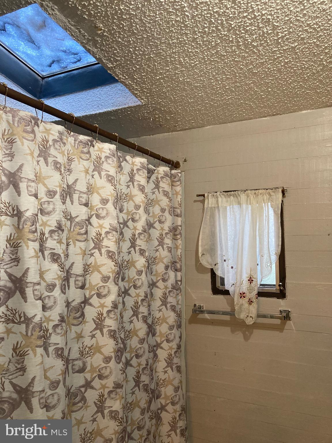 NORTHVIEW MANOR - Residential