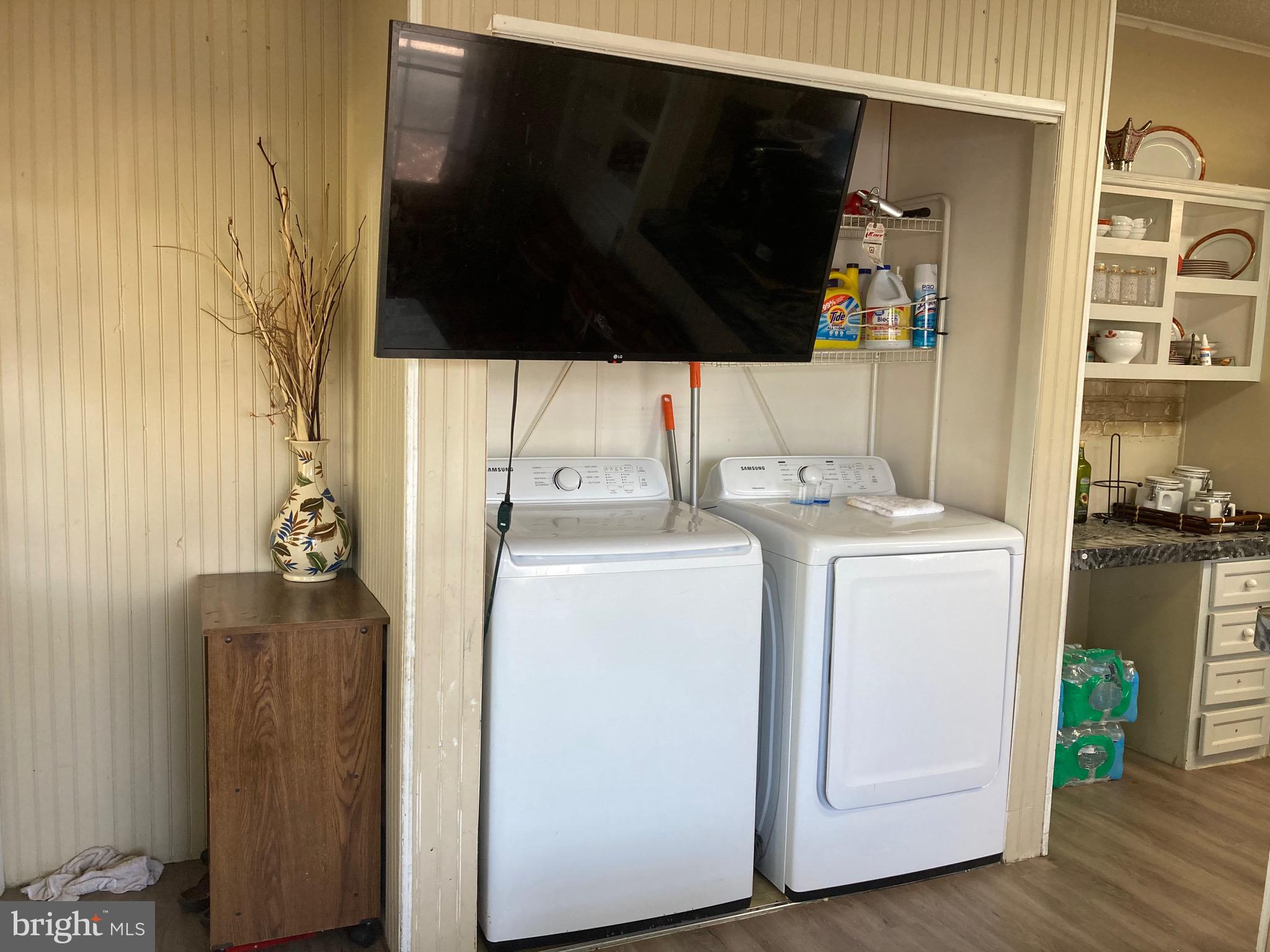 NORTHVIEW MANOR - Residential