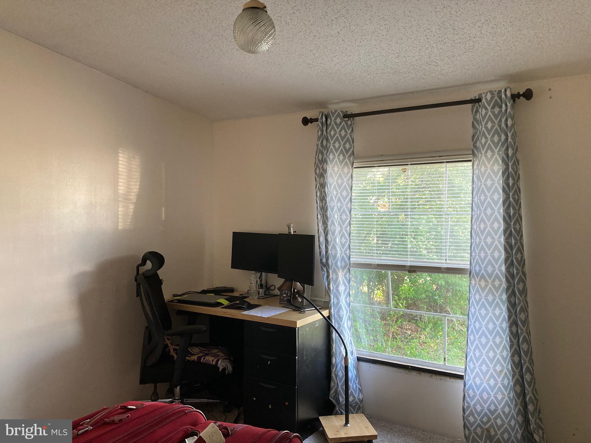 NORTHVIEW MANOR - Residential