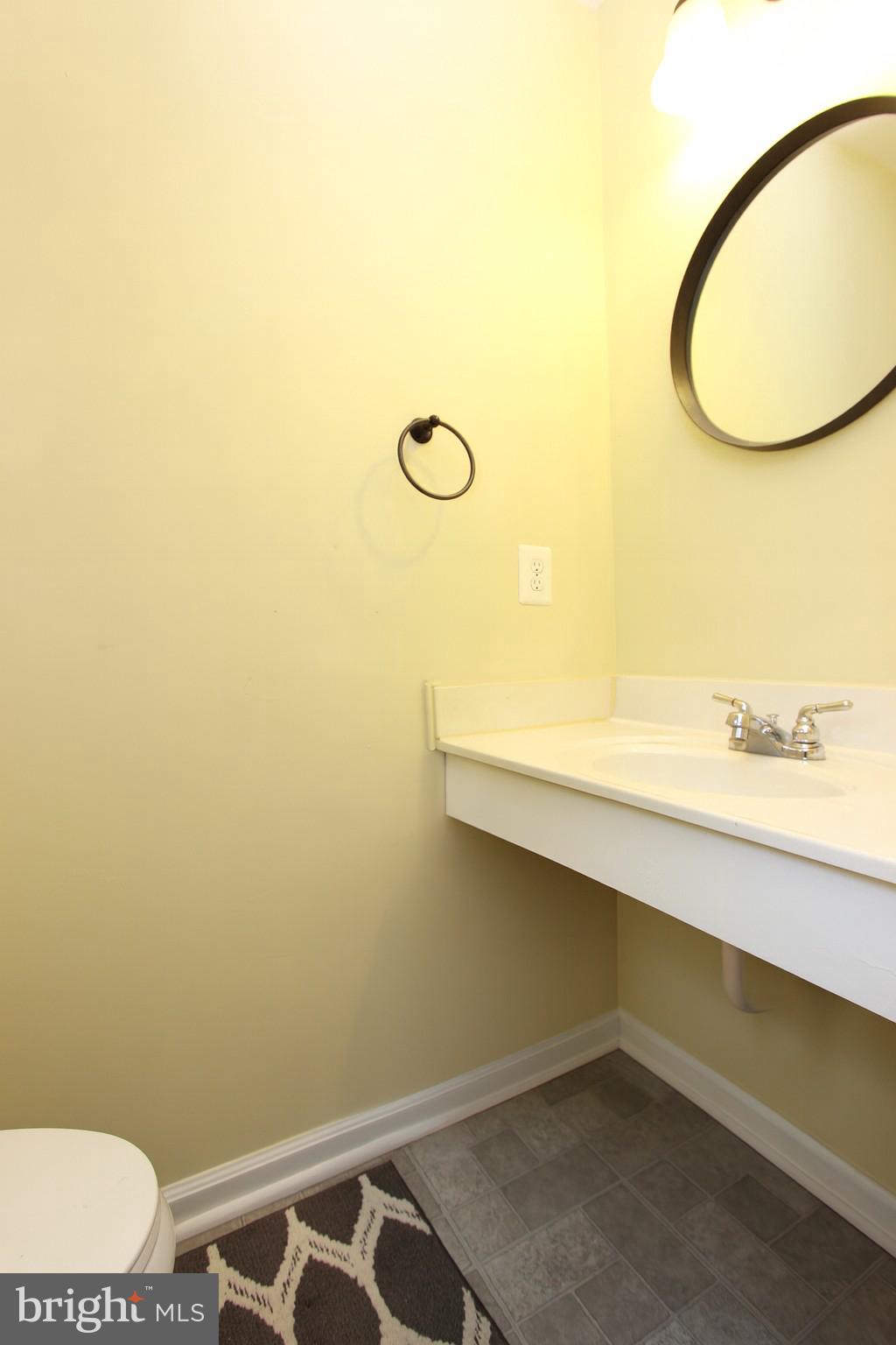 STOCKBRIDGE CONDO - Residential