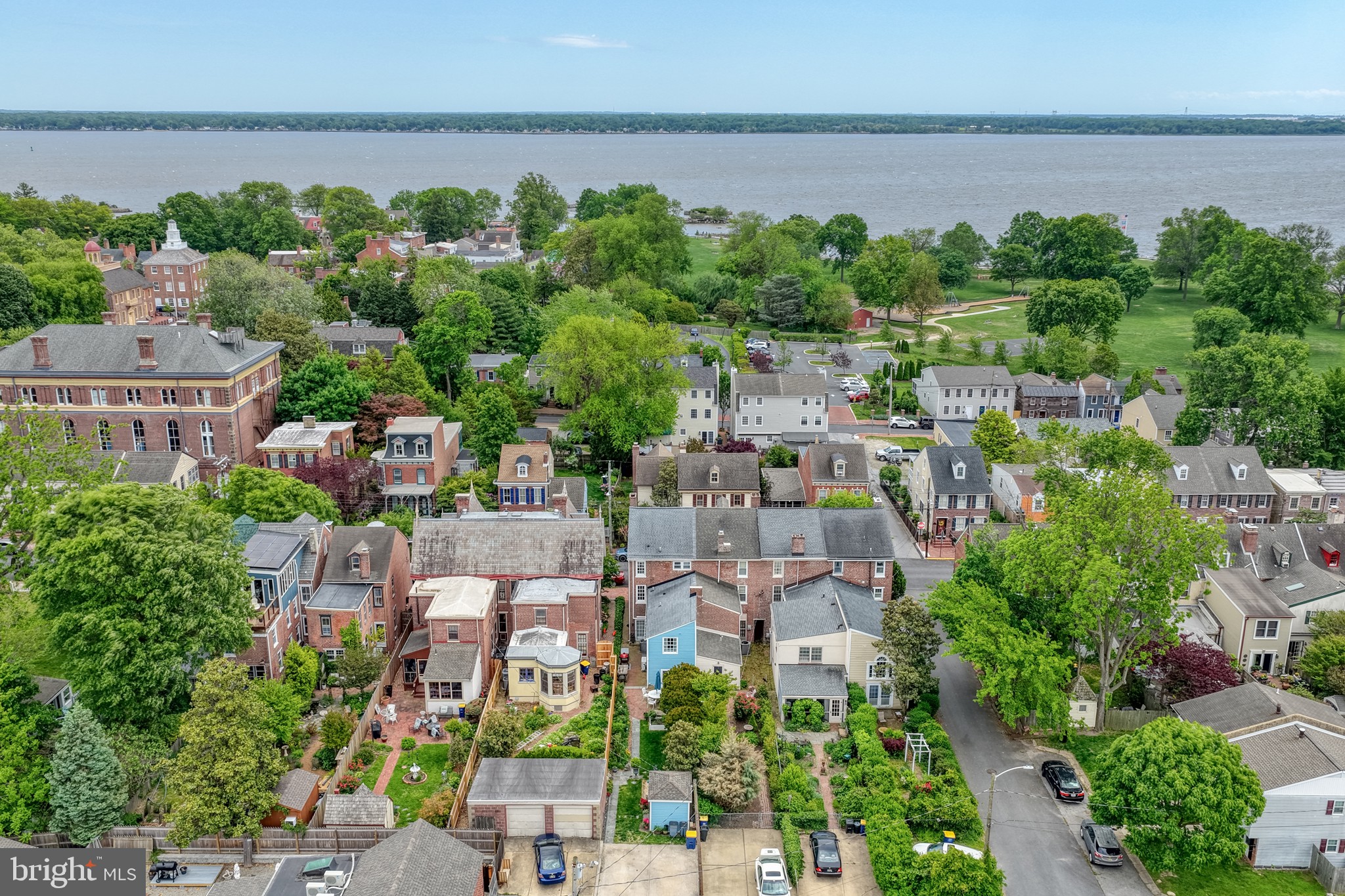 OLD NEW CASTLE - Residential