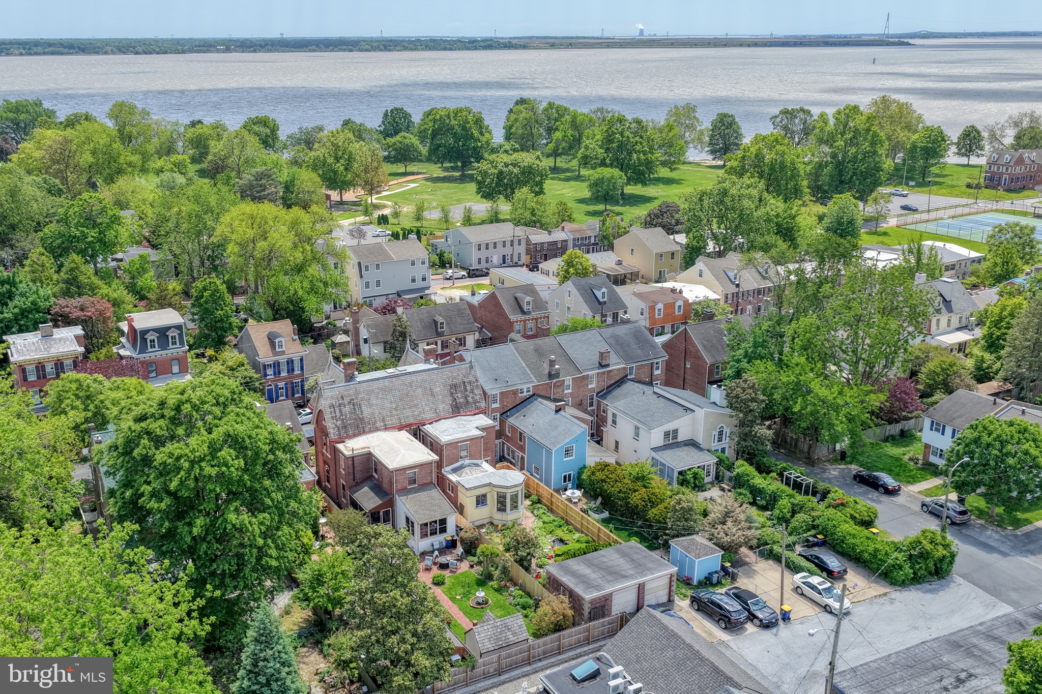 OLD NEW CASTLE - Residential