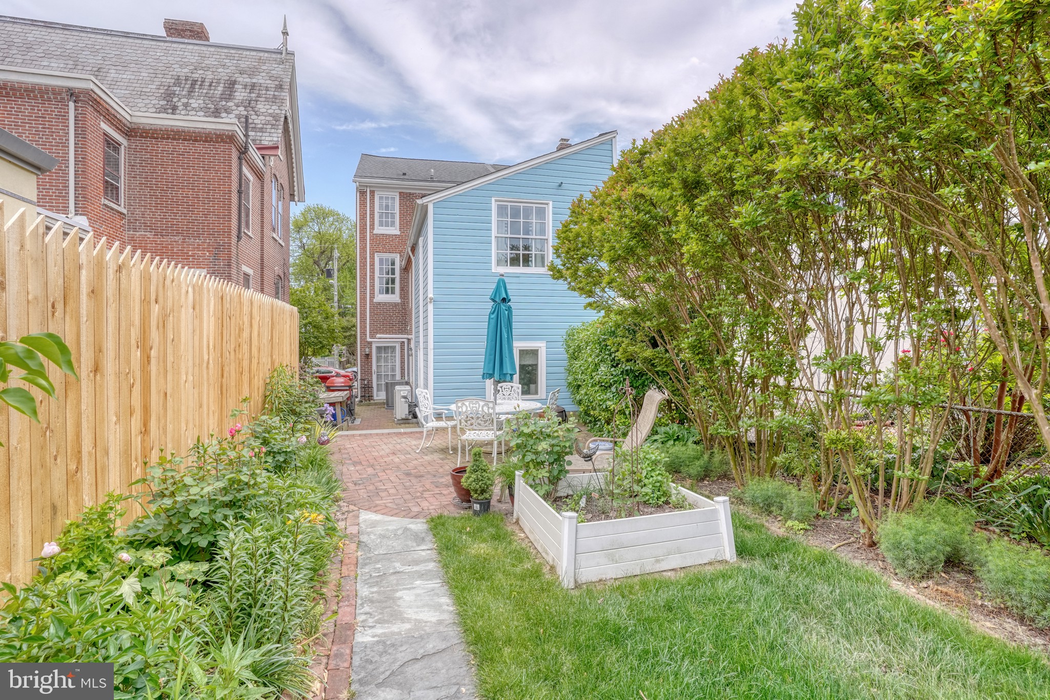 OLD NEW CASTLE - Residential