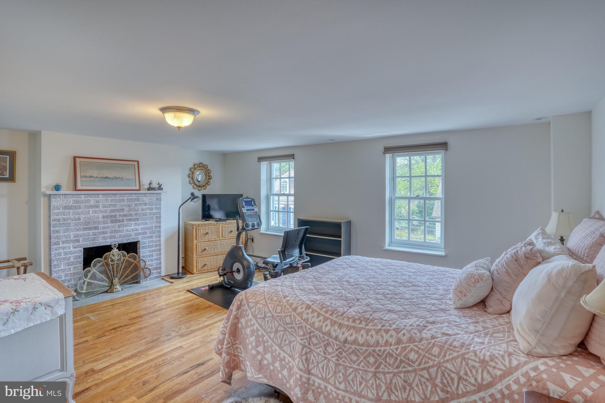 OLD NEW CASTLE - Residential
