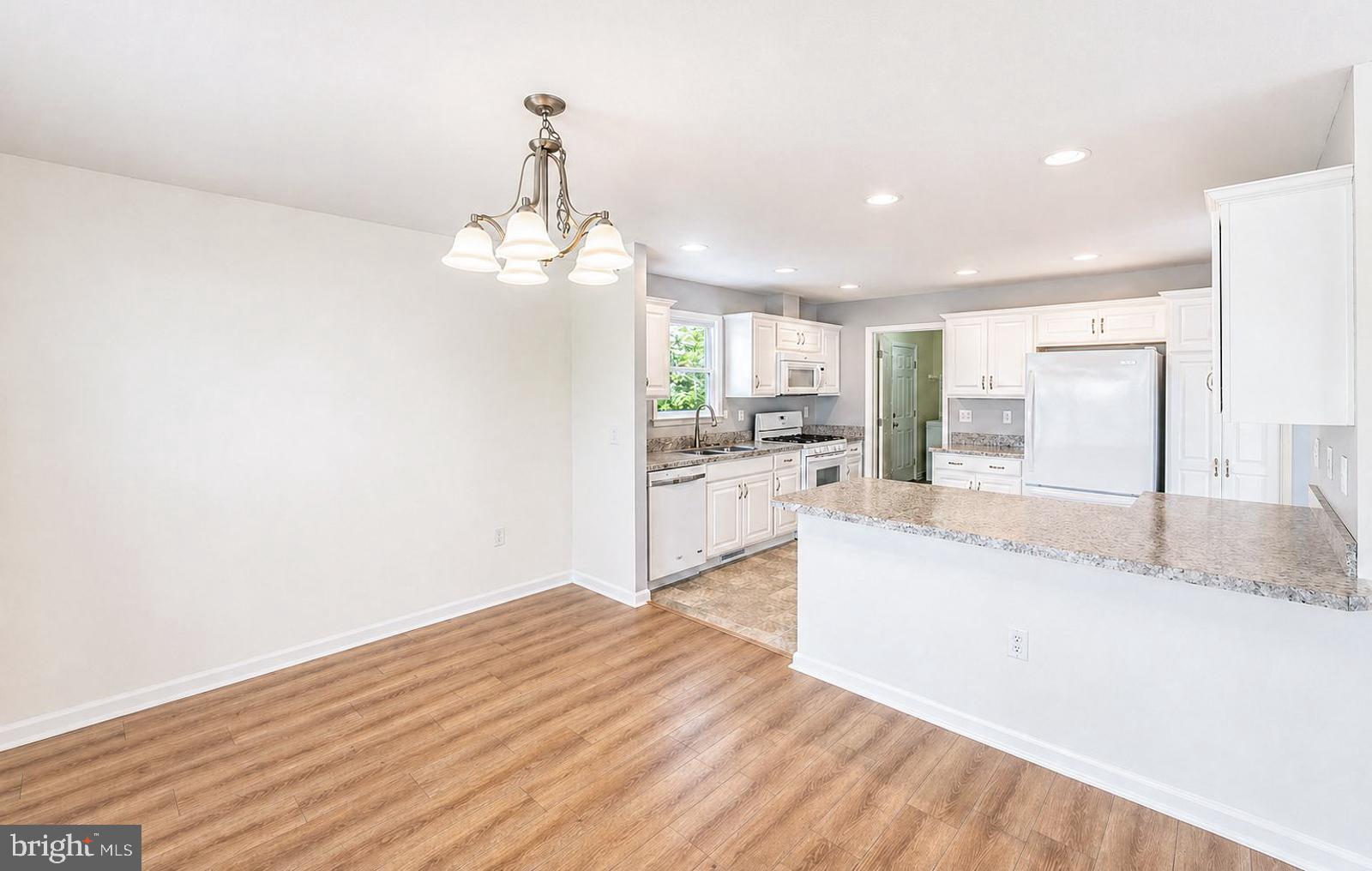 BLUE BELL SPRINGS - Residential