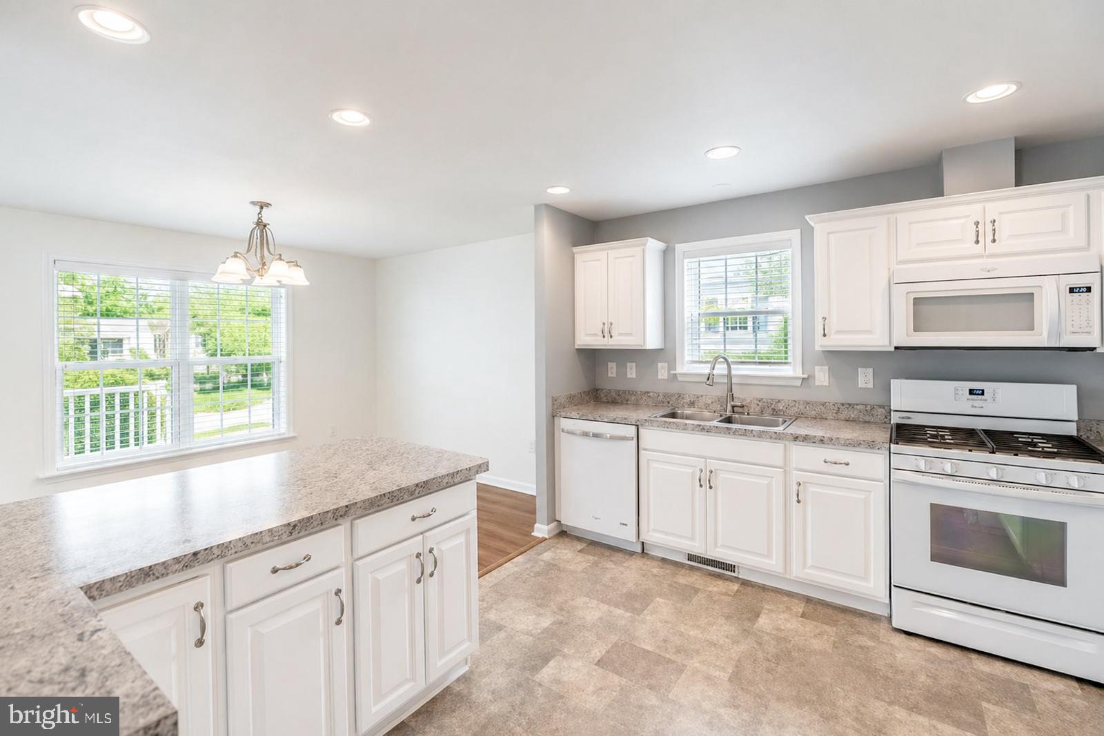 BLUE BELL SPRINGS - Residential