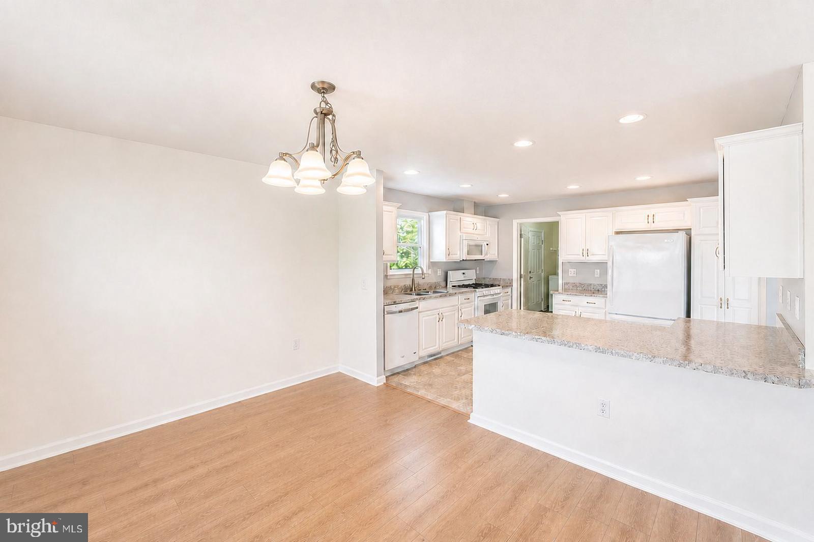 BLUE BELL SPRINGS - Residential