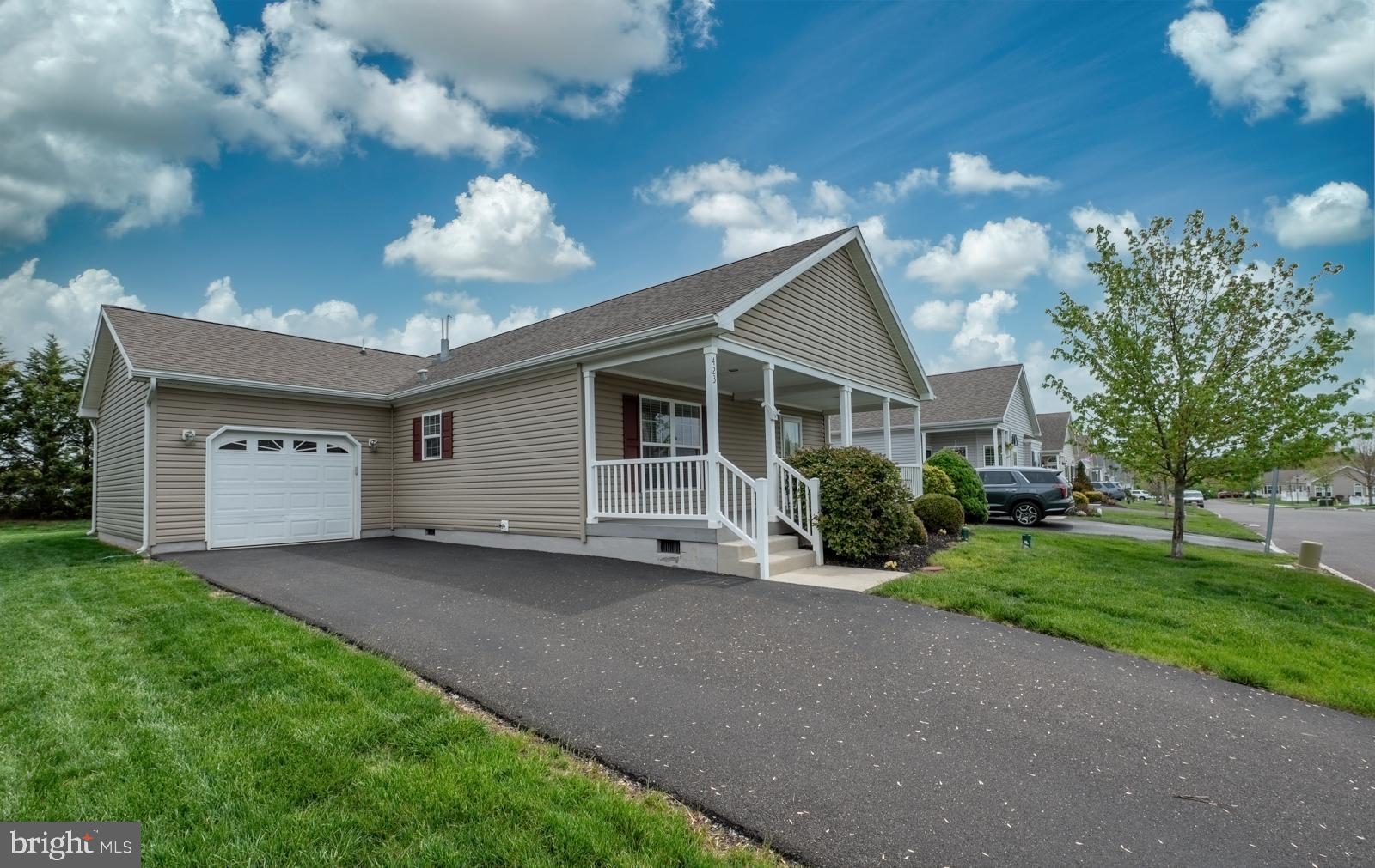 BLUE BELL SPRINGS - Residential