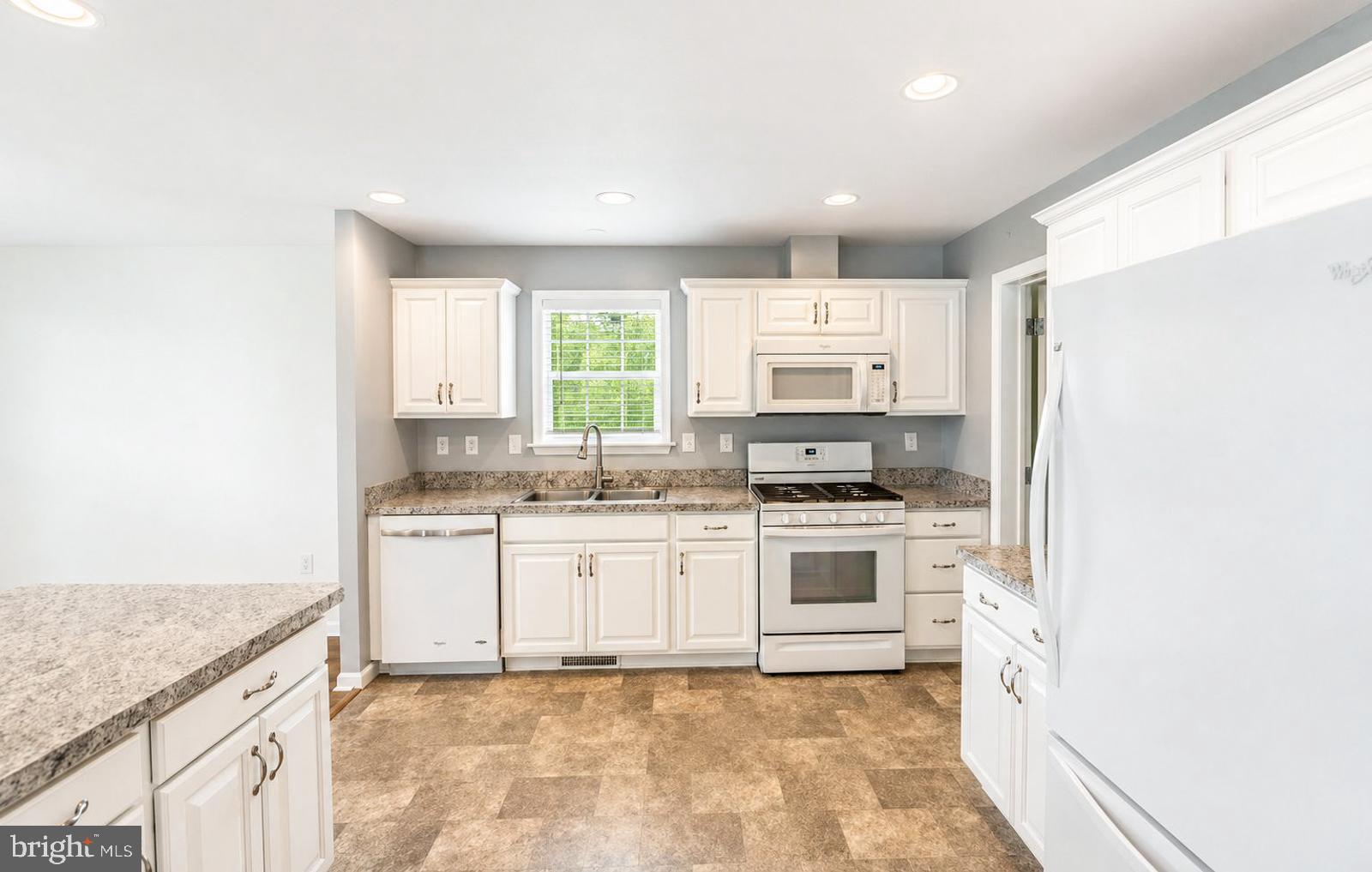 BLUE BELL SPRINGS - Residential