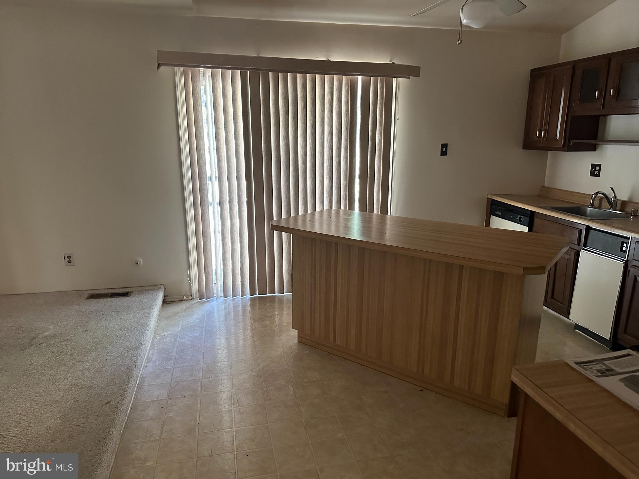 FRANKLIN SQUARE - Residential