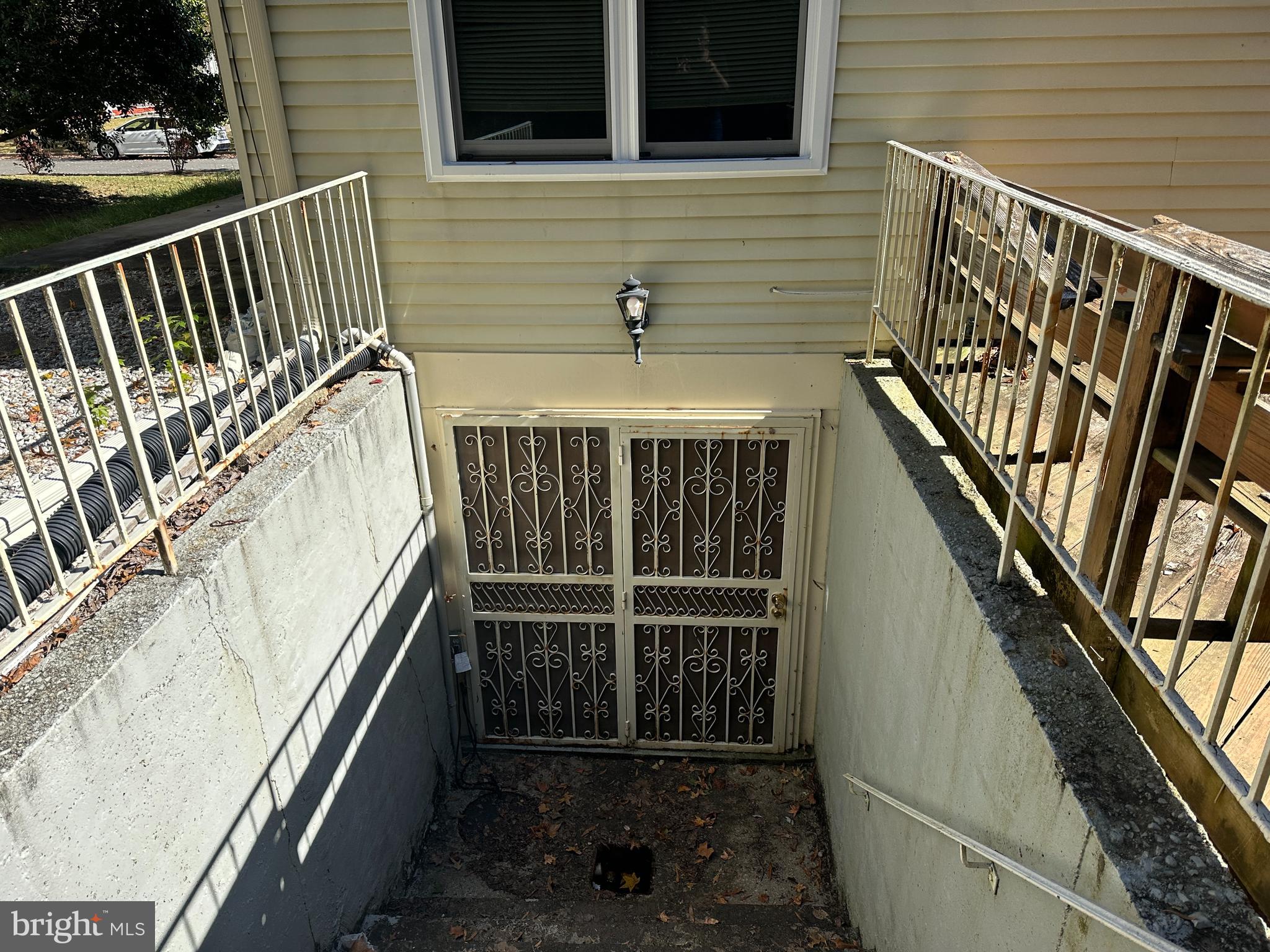 FRANKLIN SQUARE - Residential