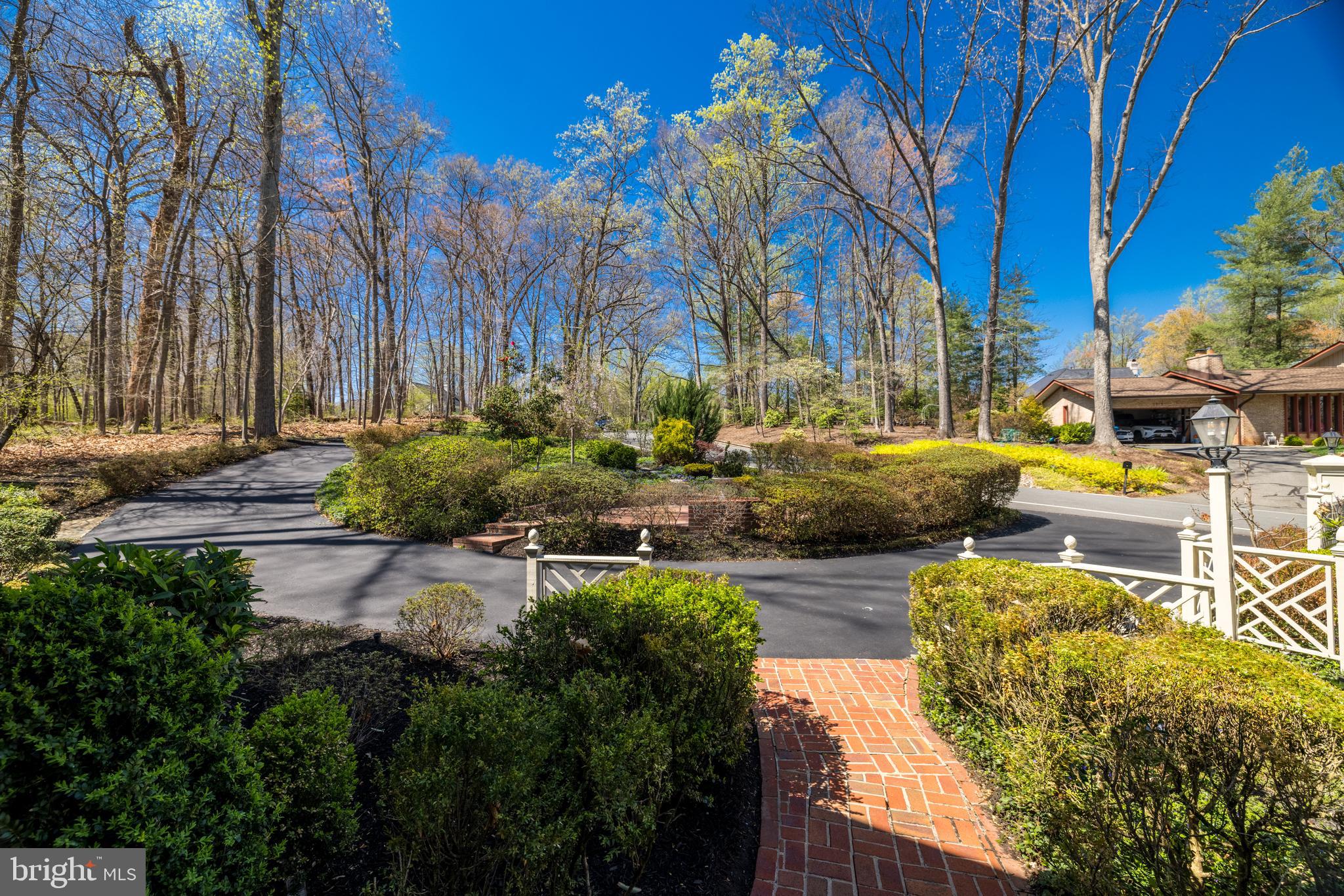 SCOTTS RUN - Residential