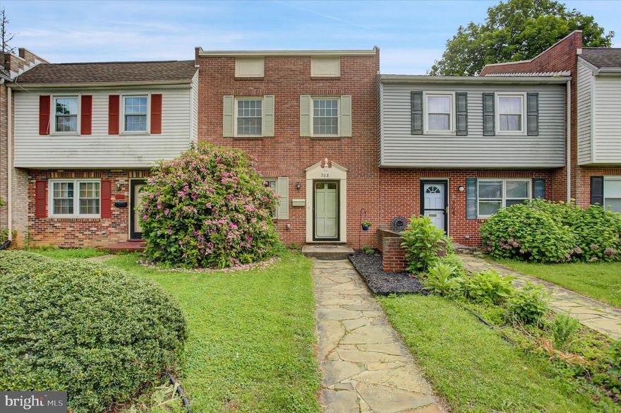 Welcome home to this beautifully maintained 2-bedroom, 1.5 bath townhome offering comfort, convenience, and incredible value! Nestled in a prime location close to shopping, dining, and major routes. Step inside to bring an inviting layout with spacious living areas. The partially finished basement provides additional flexible living space- ideal for a home office, gym, or more family space! The covered patio out back extends your living space outdoors and creates additional area for relaxing, dining, or entertaining. All square footage amounts are estimated. 

Enjoy affordable homeownership at a great price point without sacrificing location or functionality!